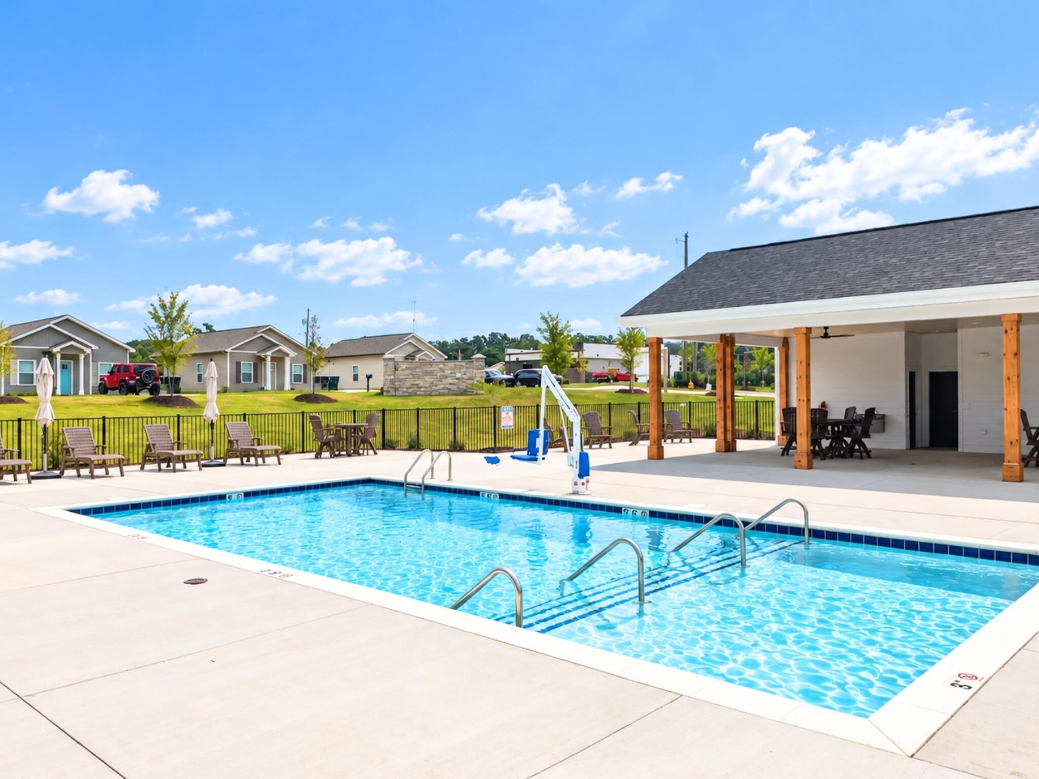 1011 Rosedew Way