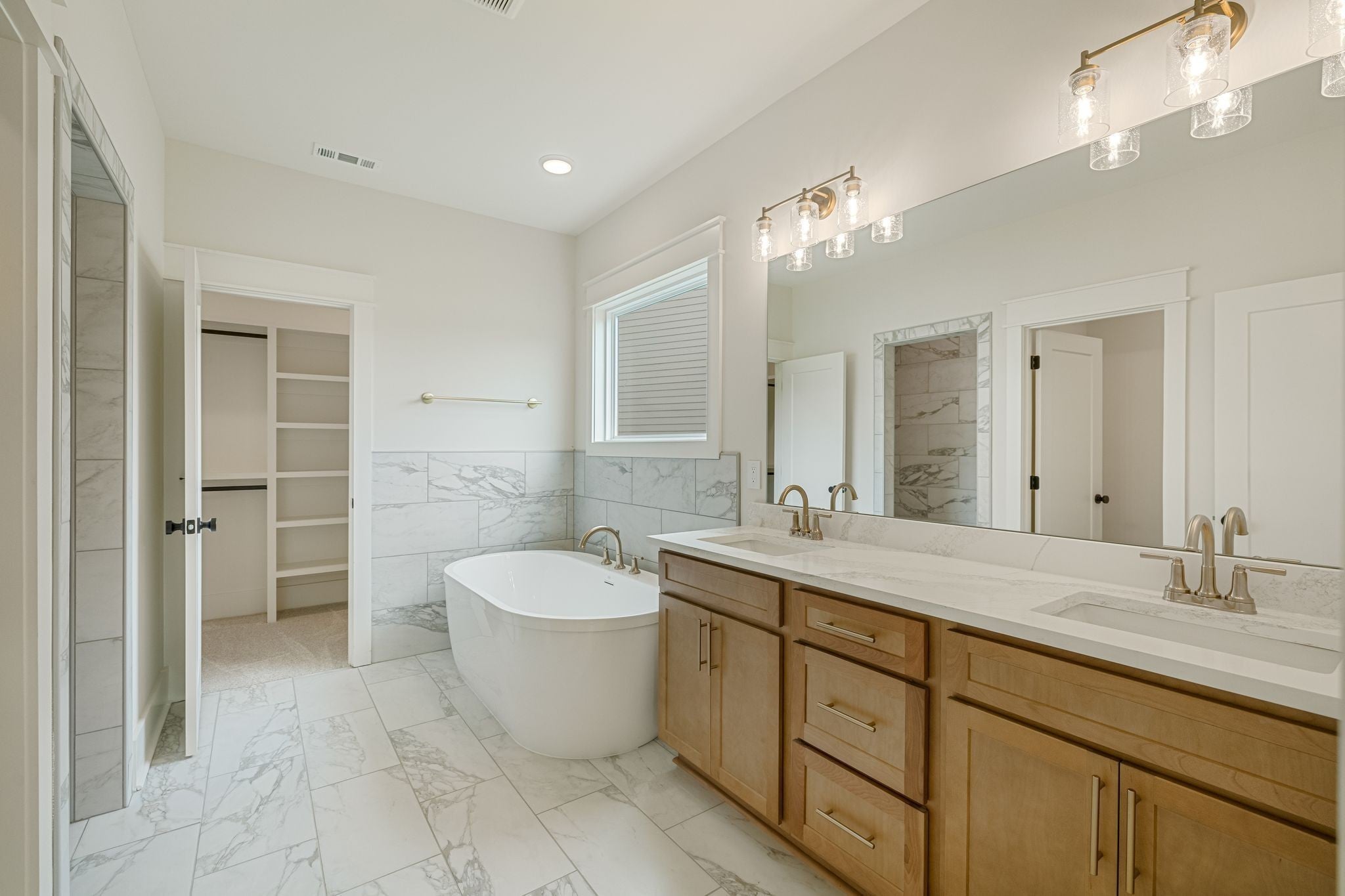 1938 Grace Johns Cir