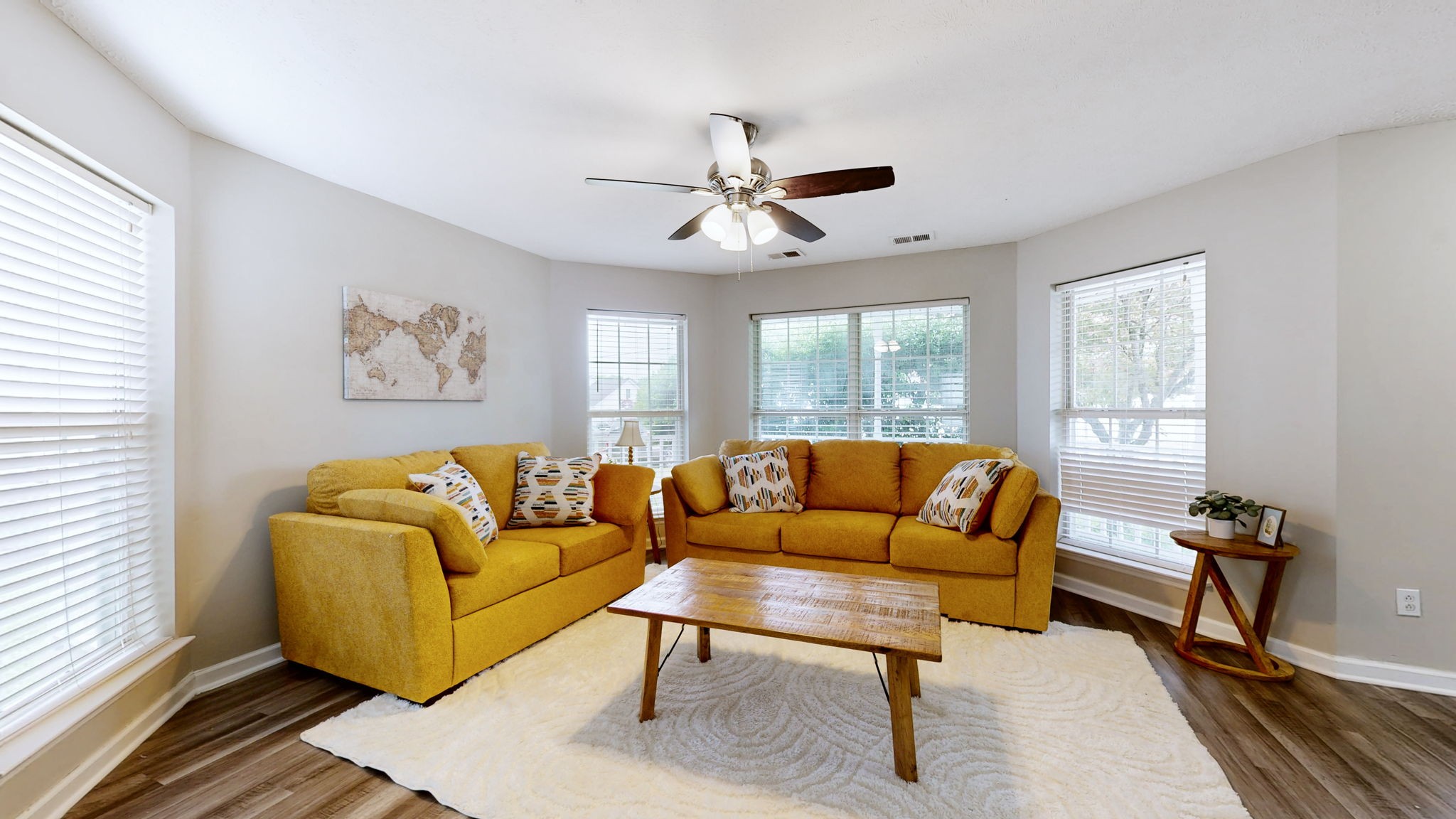 422 Randall Ln