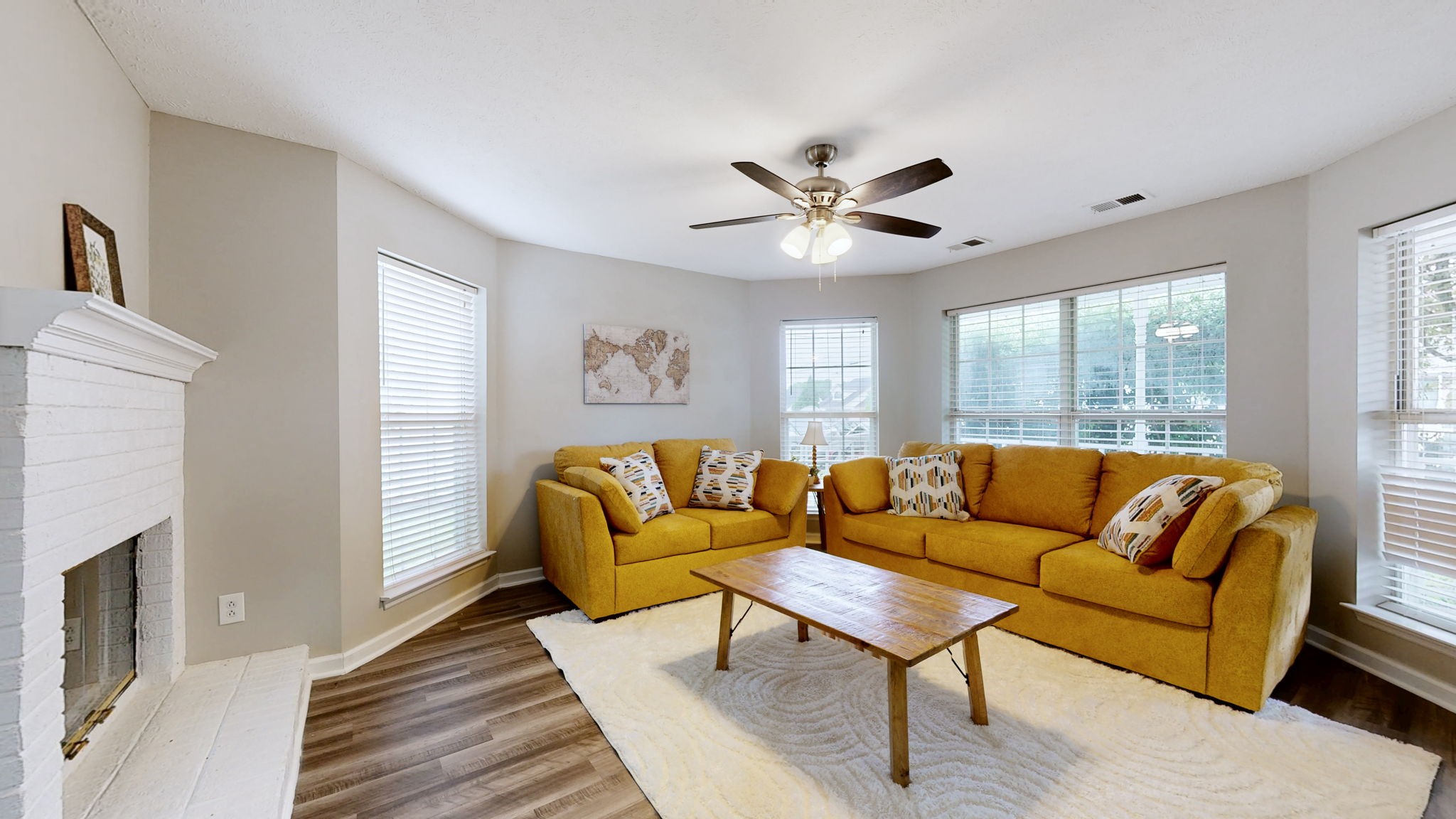 422 Randall Ln