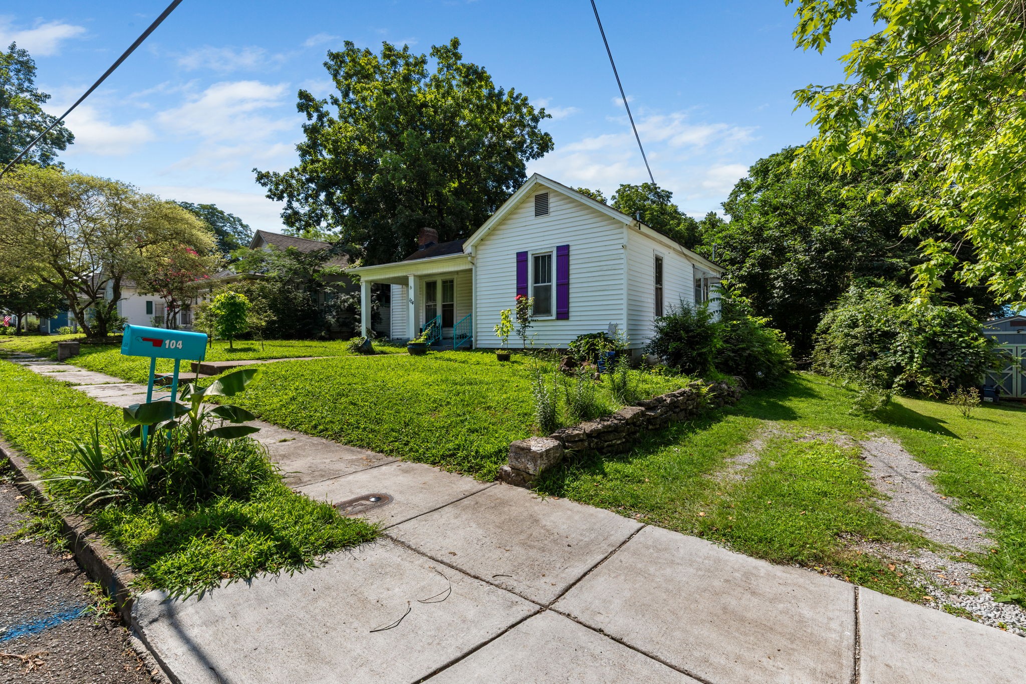 104 3rd Ave