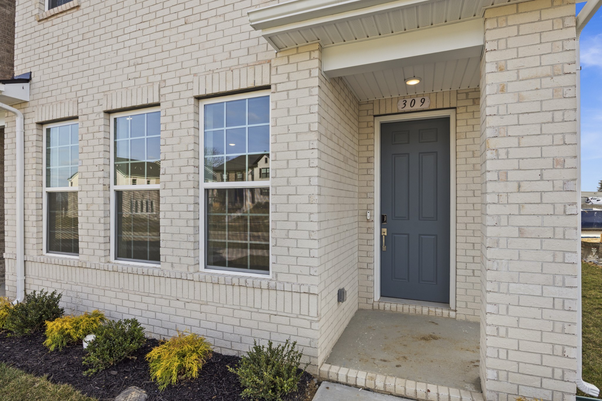 309 Lynwood Station Boulevard