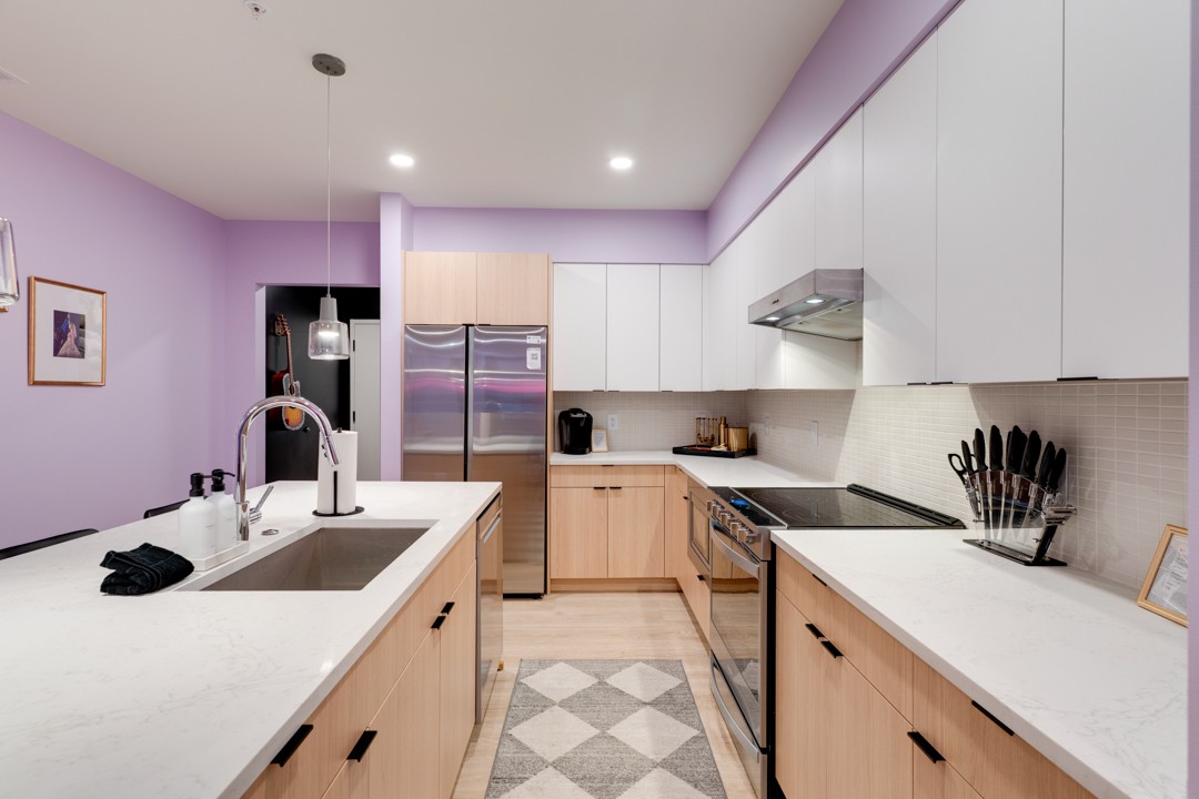 635 7th Avenue S 406