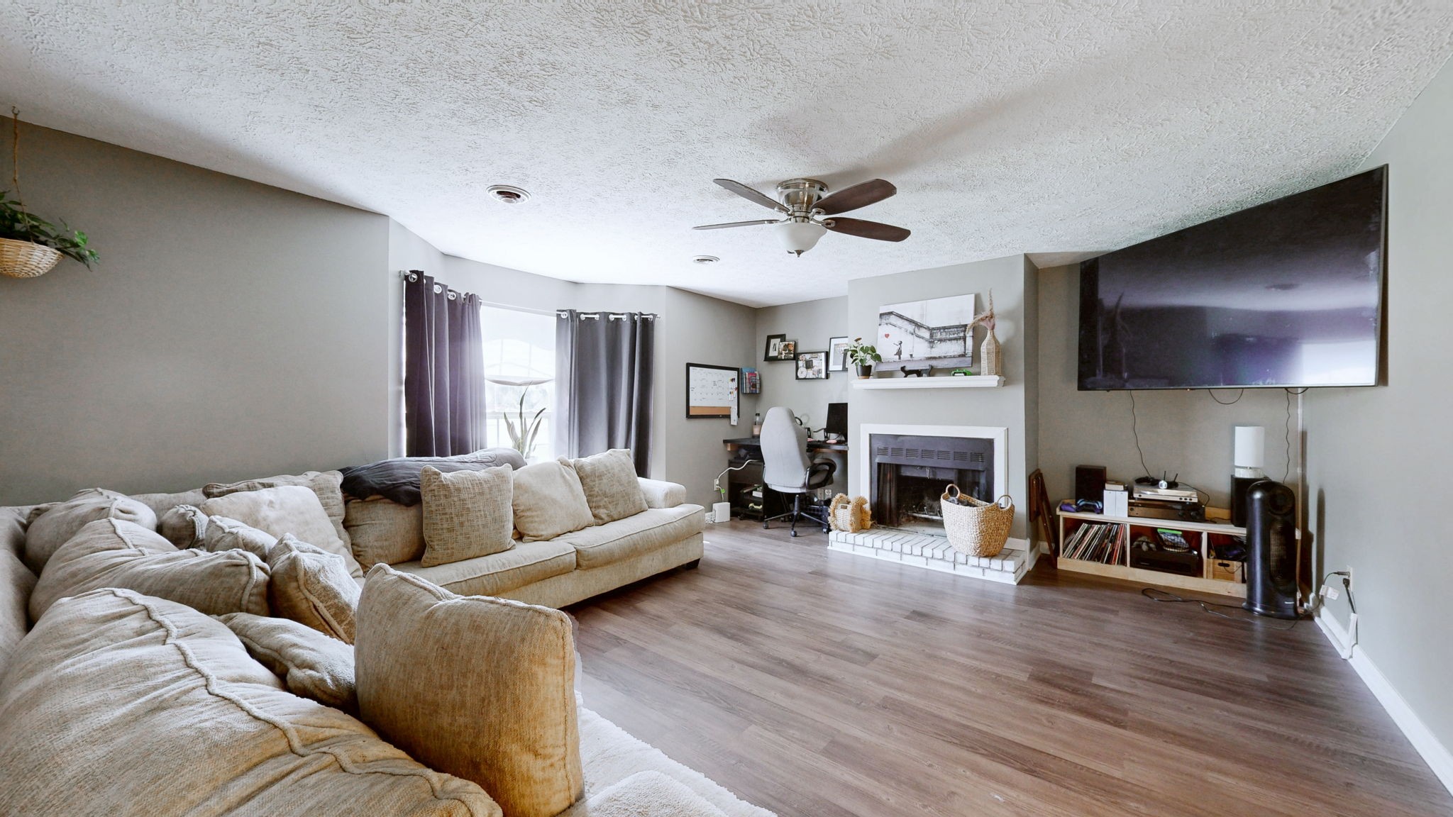1204 Cabana Cir