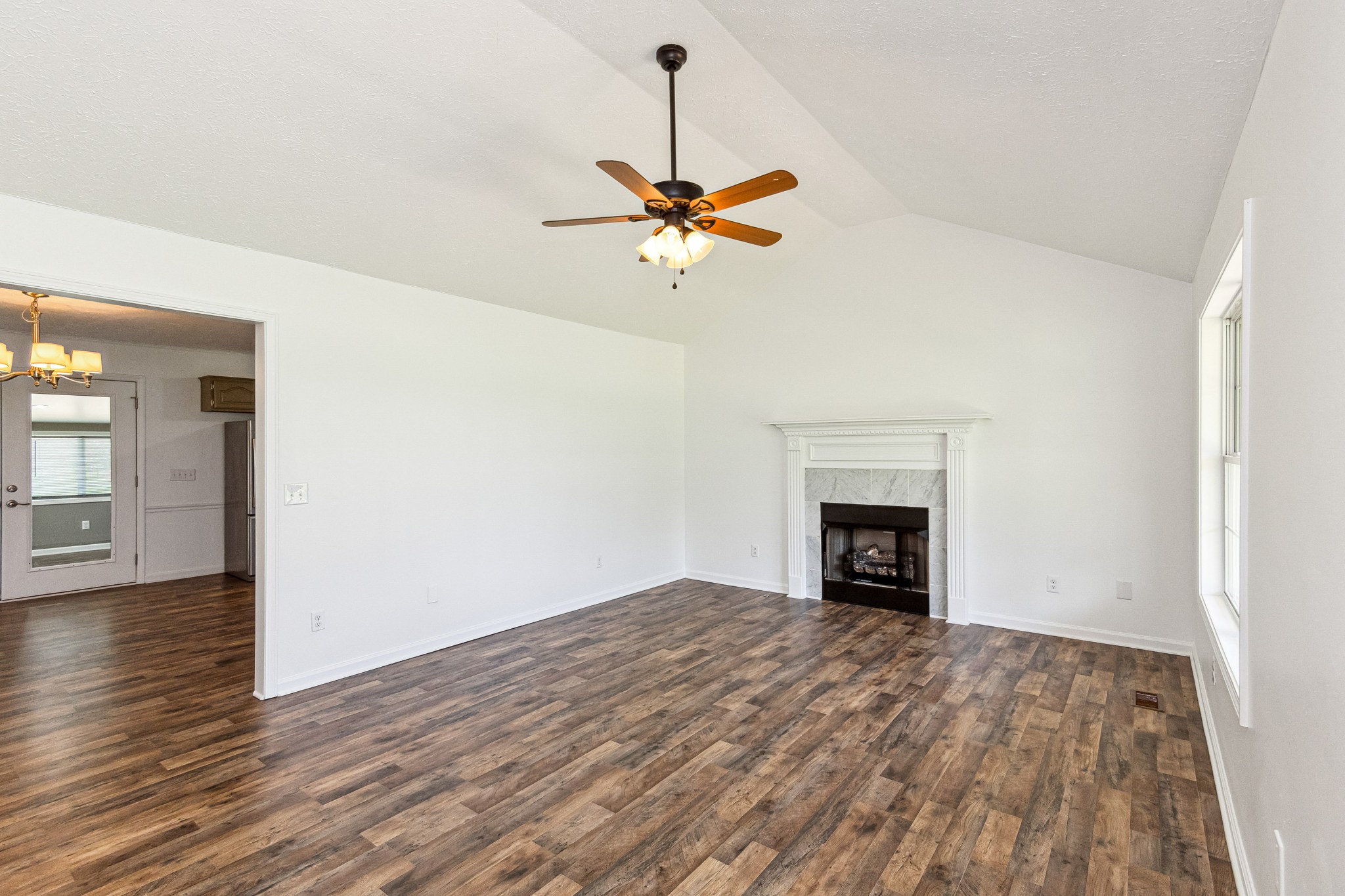 298 Collins Rd