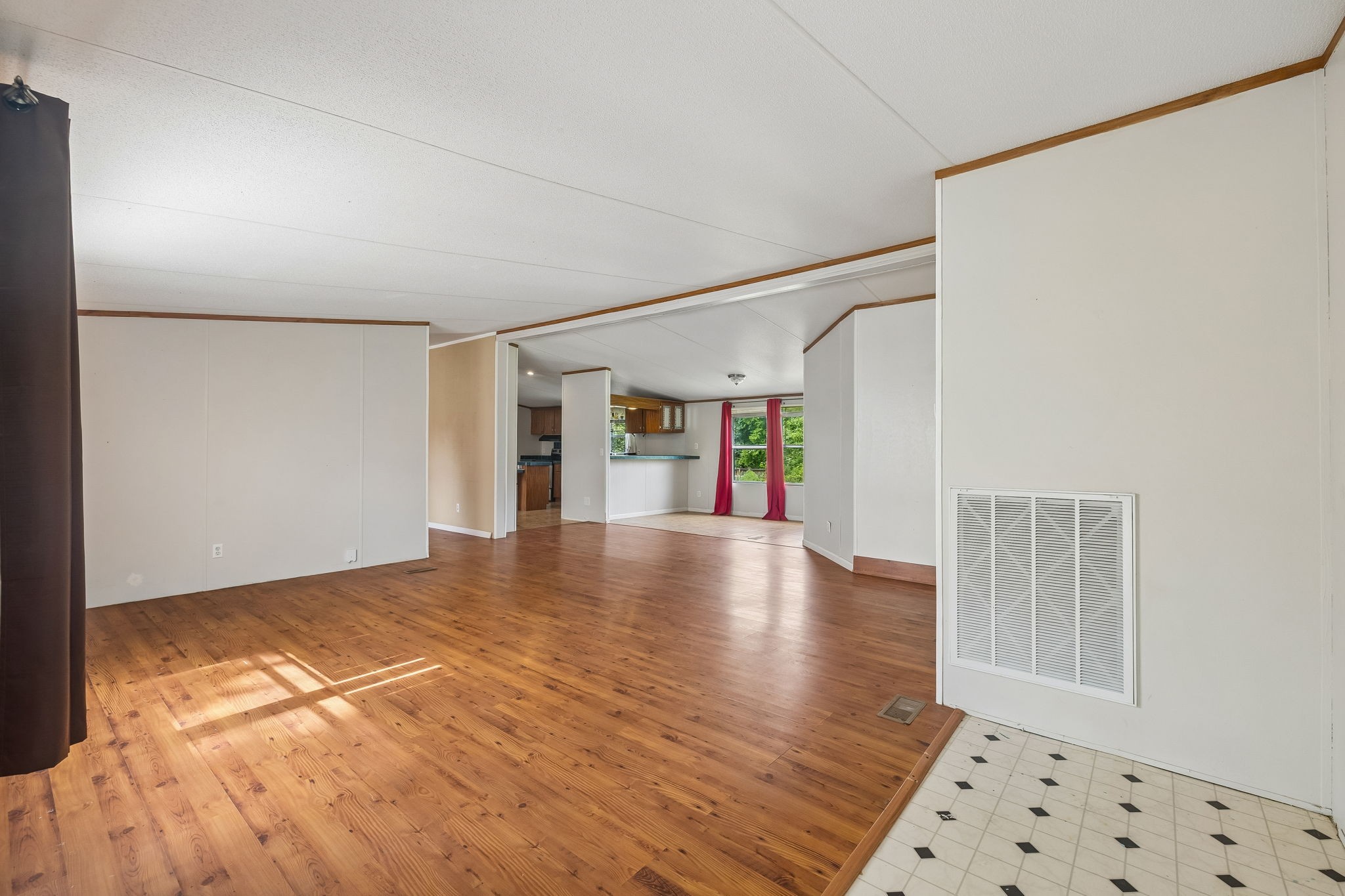 1422 Dove Ln