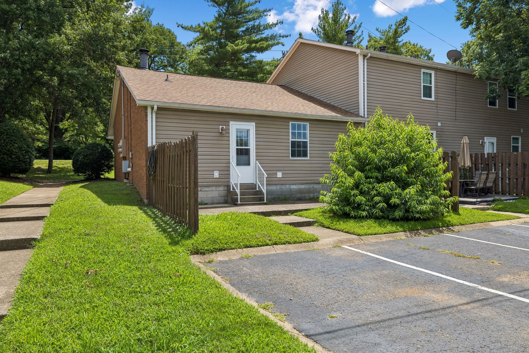430 Walton Ferry Rd 1607