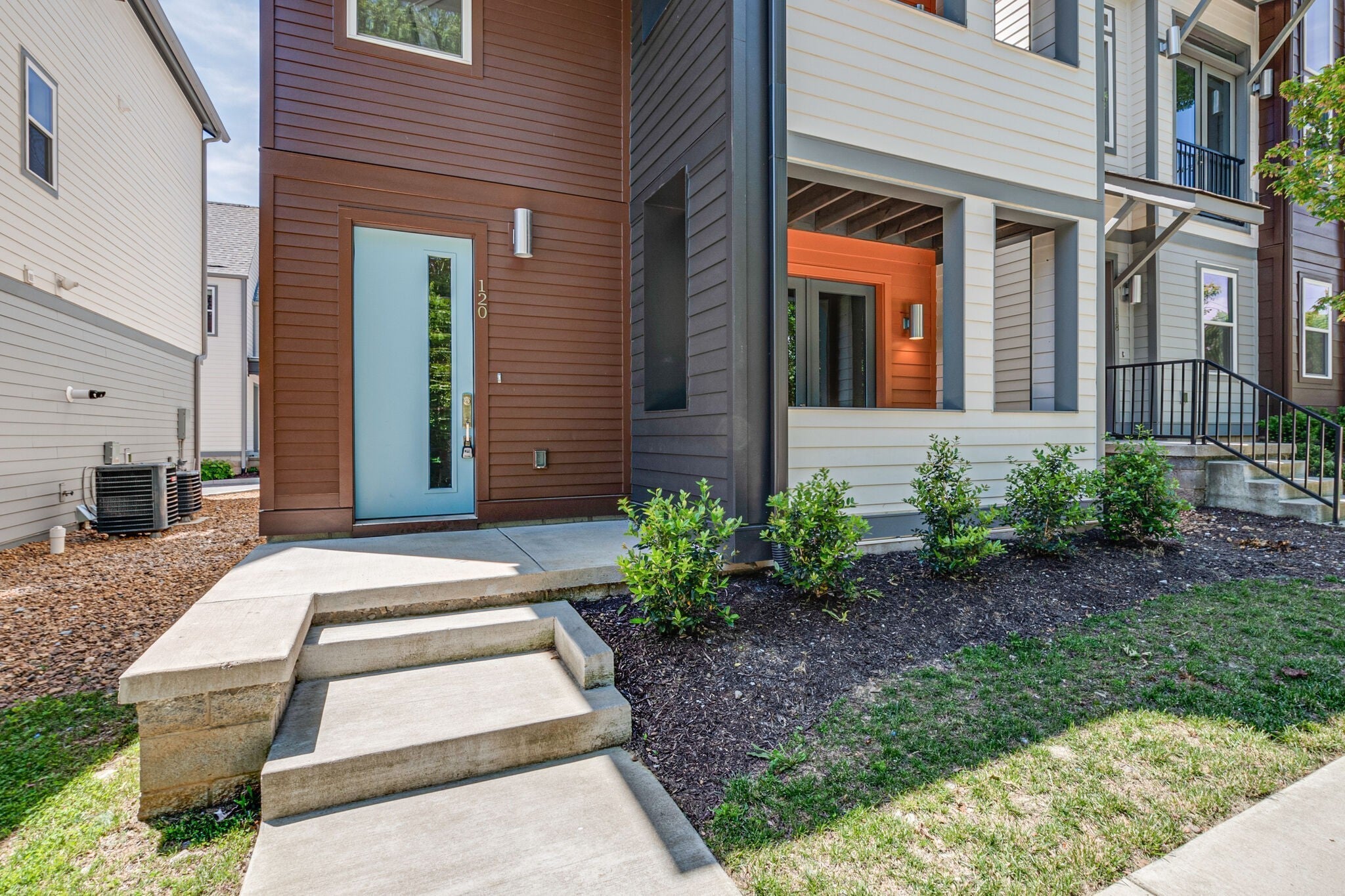 120 Marie St