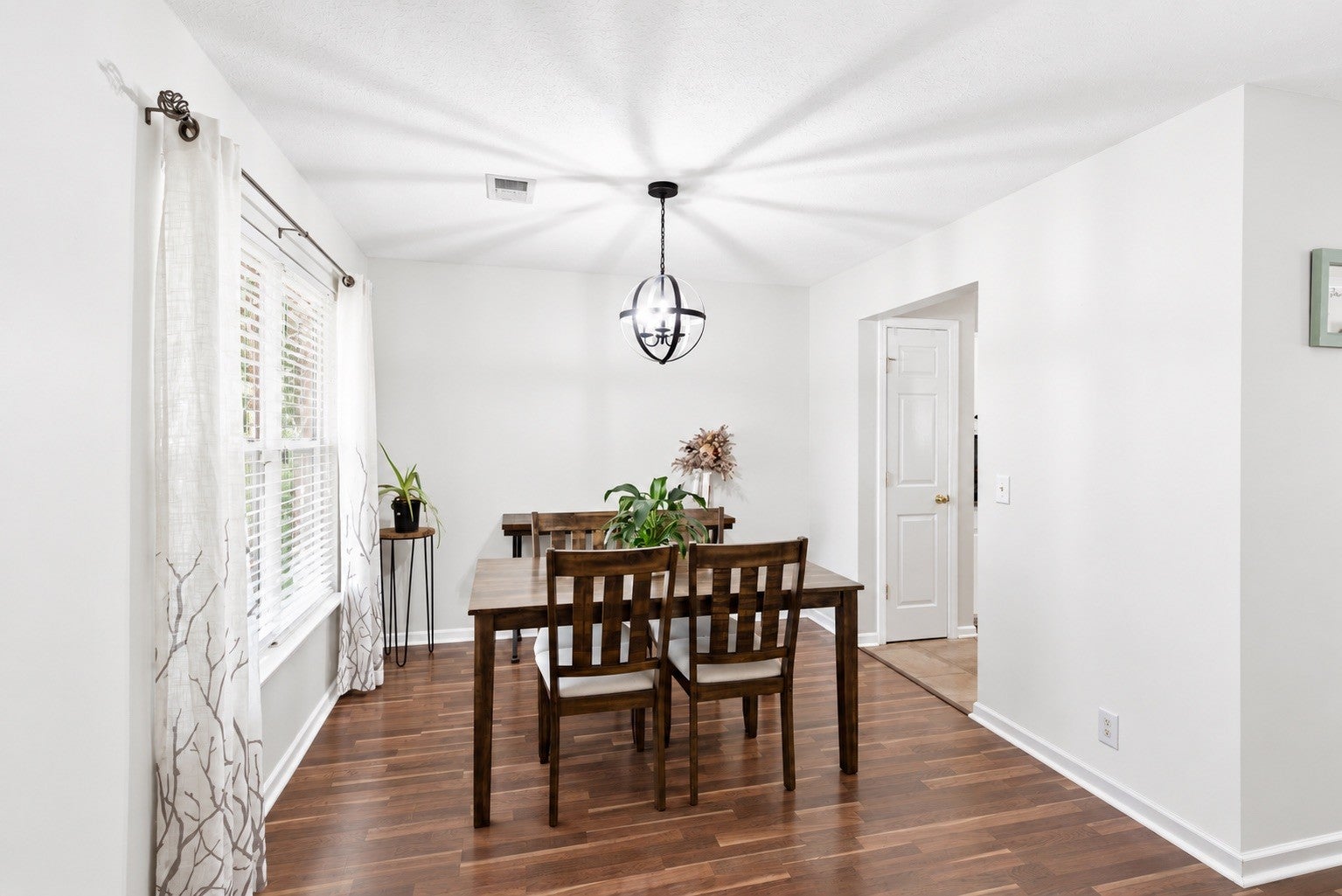 1804 Brookmeadow Ln