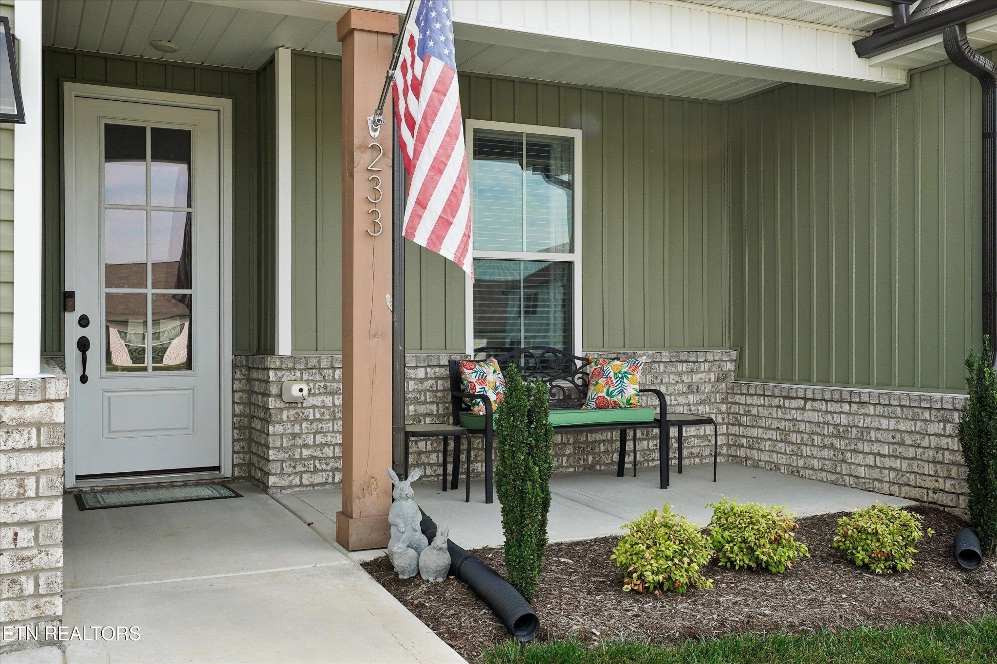 233 Elise Way