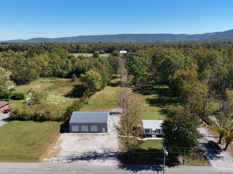 4437 Hickerson Rd Manchester TN 37355