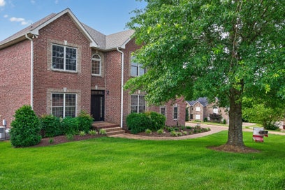 1030 Tower Hill Ln Hendersonville TN 37075