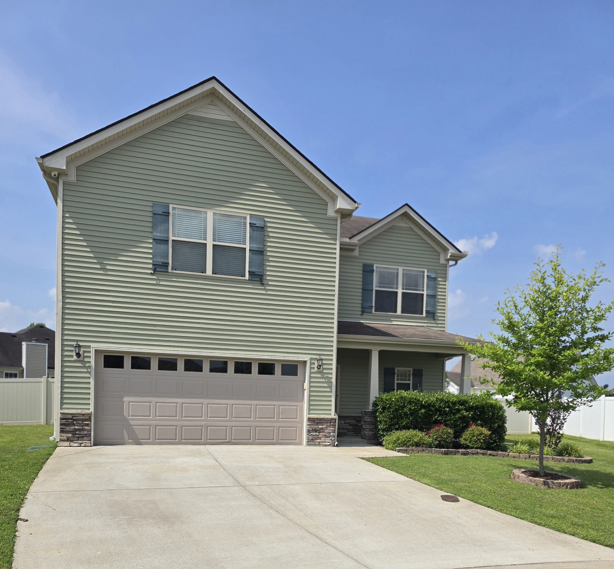 1736 Bellamy Ln