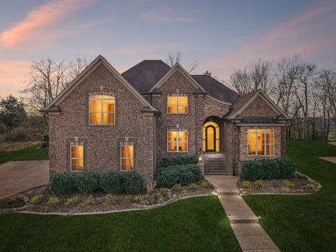 220 Moore Haven Dr Lebanon TN 37087