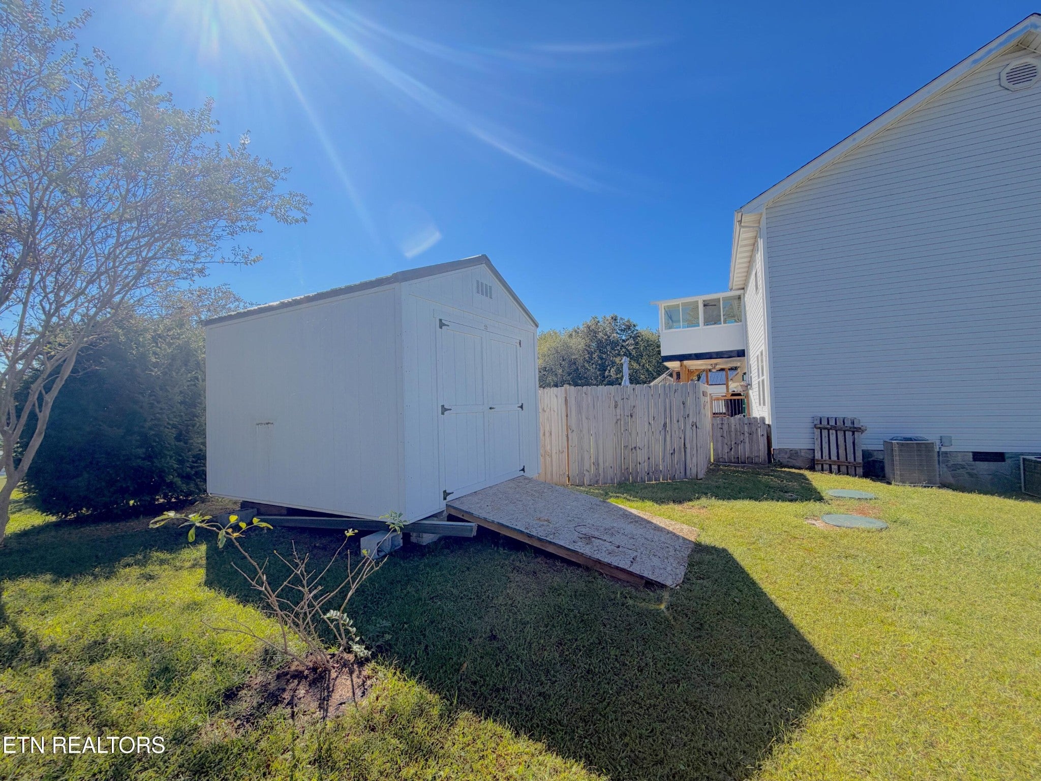 2833 English Valley Lane