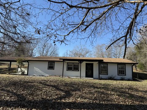 133 Mockerson Rd Leoma TN 38468