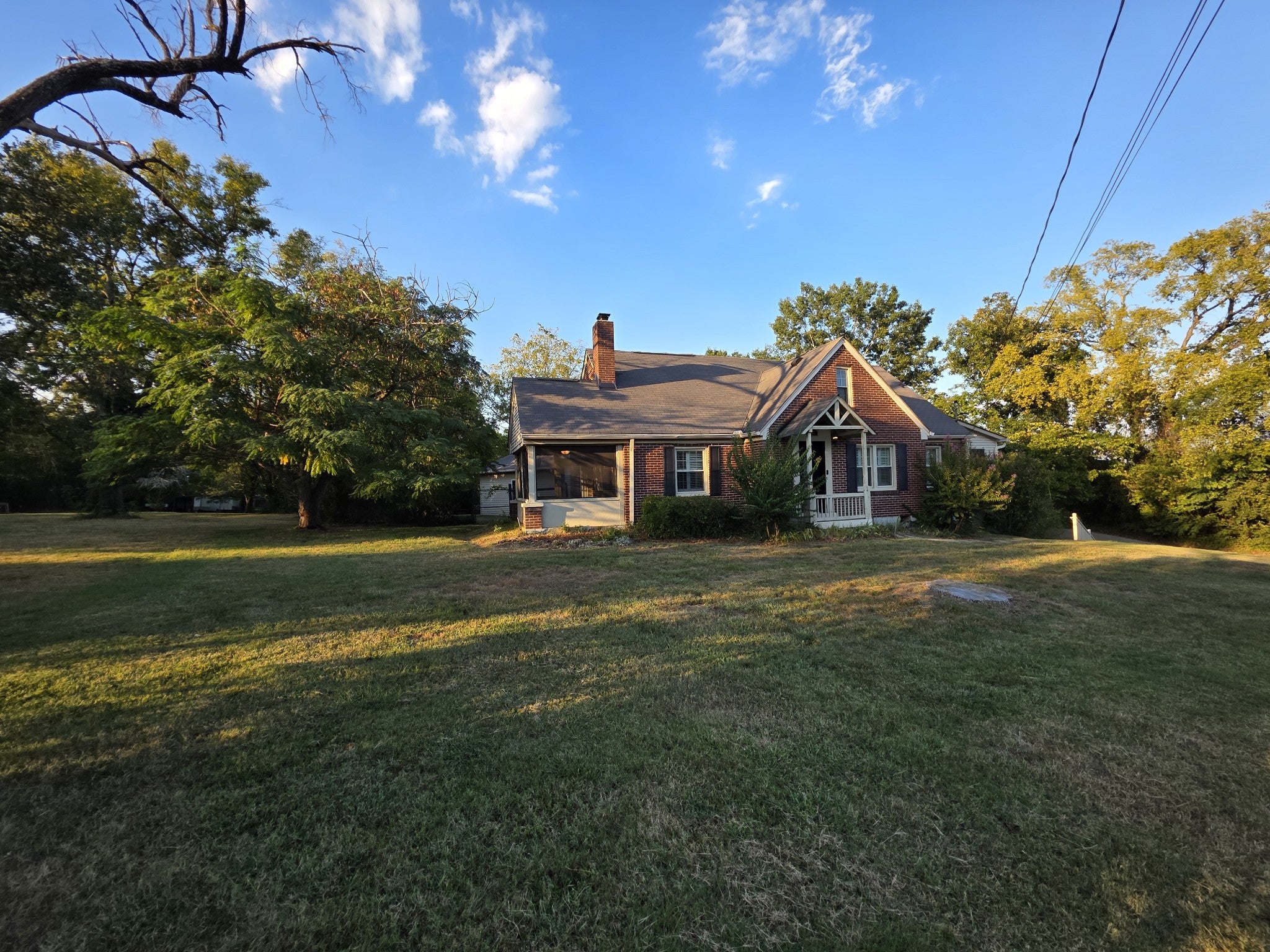 322 E Campbell Rd