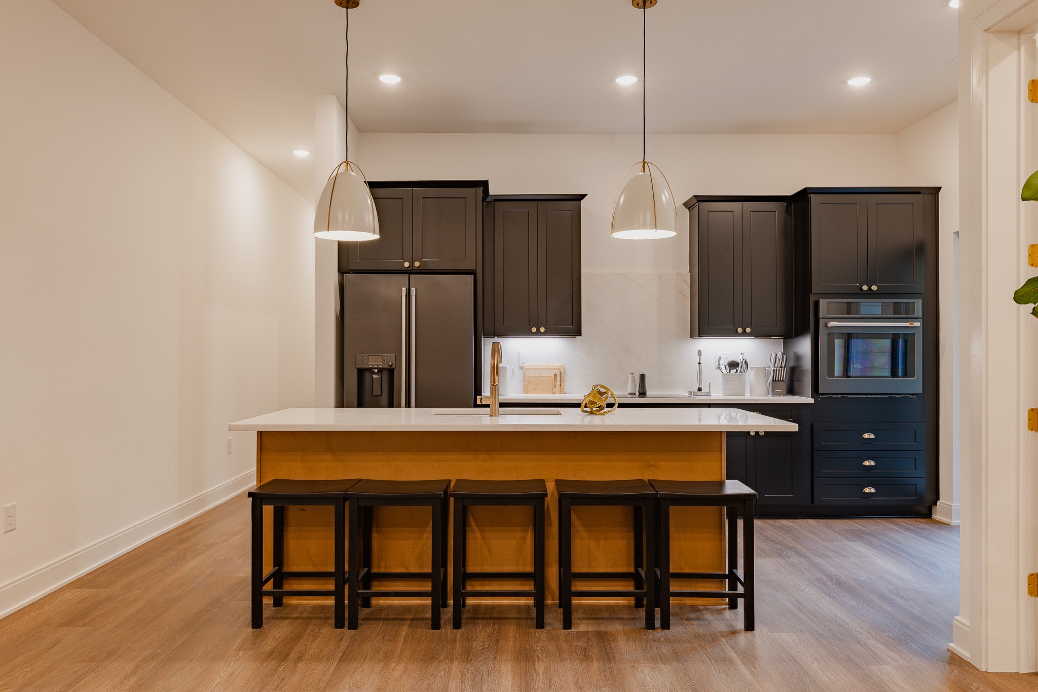 3509 Charlotte Ave W 201