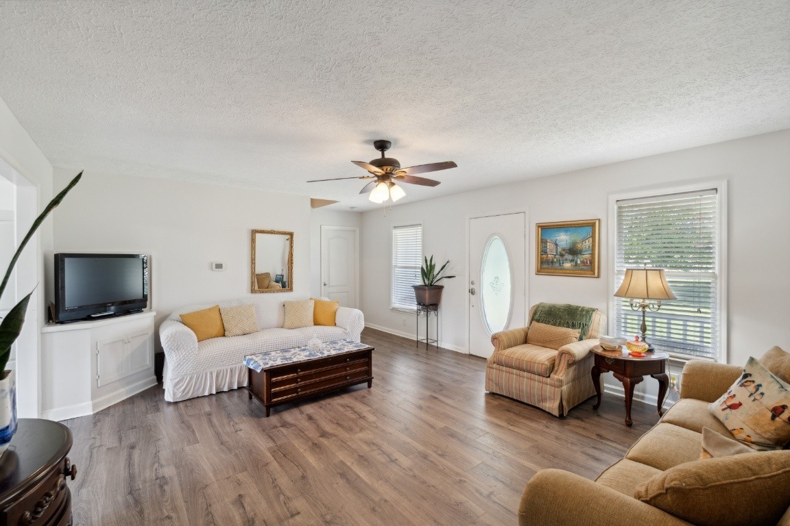 3448 Mahlon Moore Rd