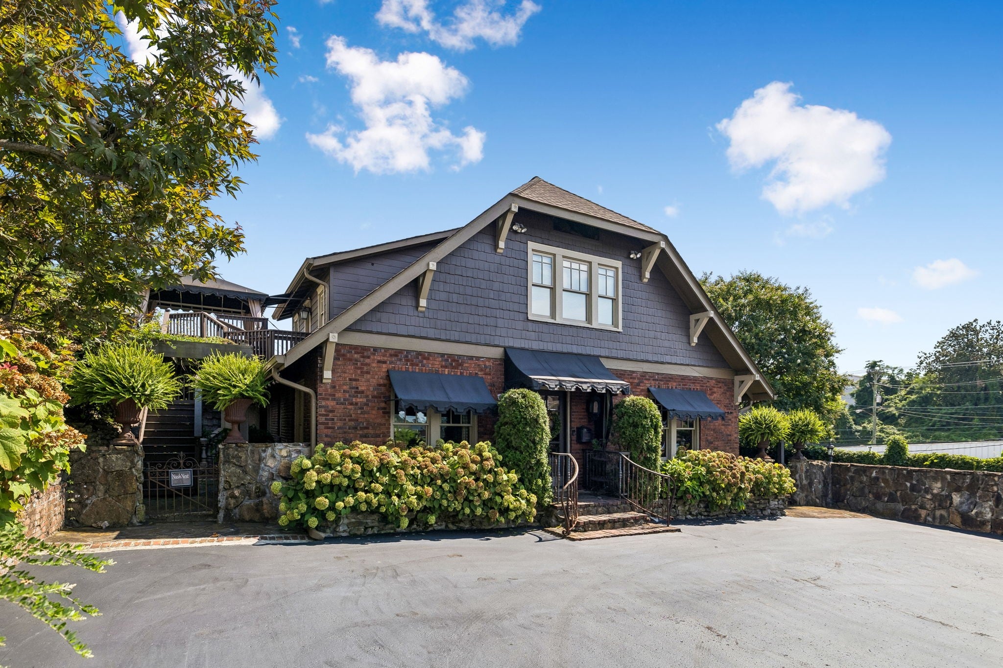 3-bed listing at 707 Inverness Ave, Nashville