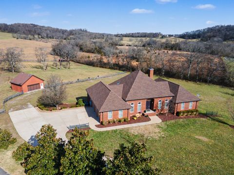 2227 Twin Peaks Ct Spring Hill TN 37174