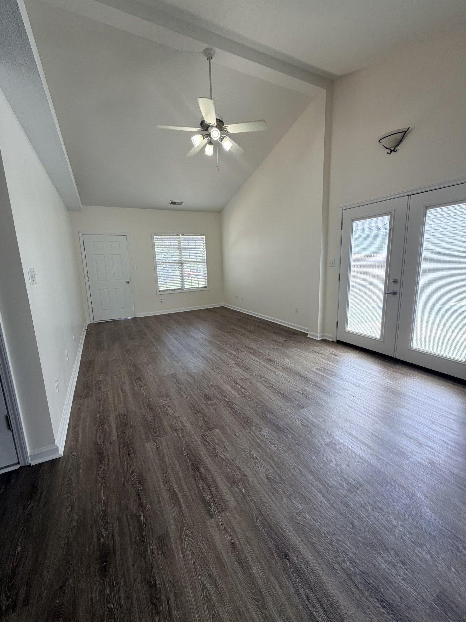 497 Sivley Rd