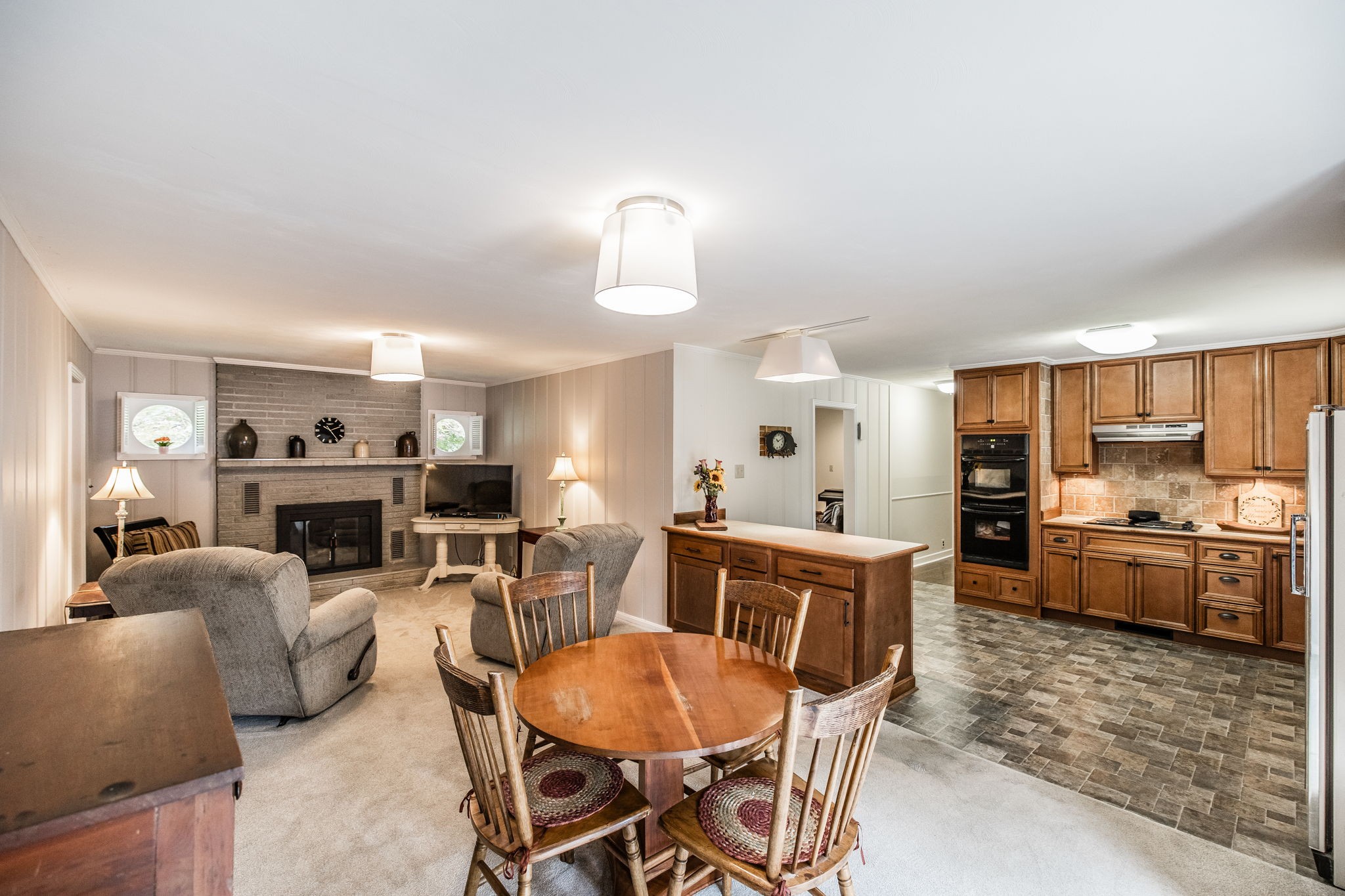 435 Richland Cir