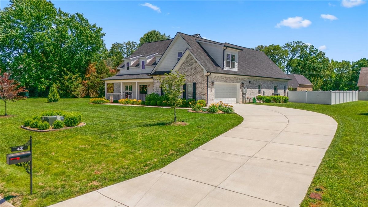 42 Bluegrass Rd