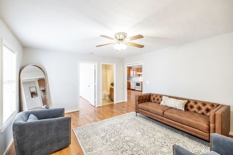 104 B V Young Rd Westmoreland TN 37186