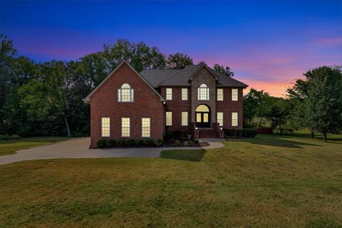 1033 Valleydale Ave Cross Plains TN 37049