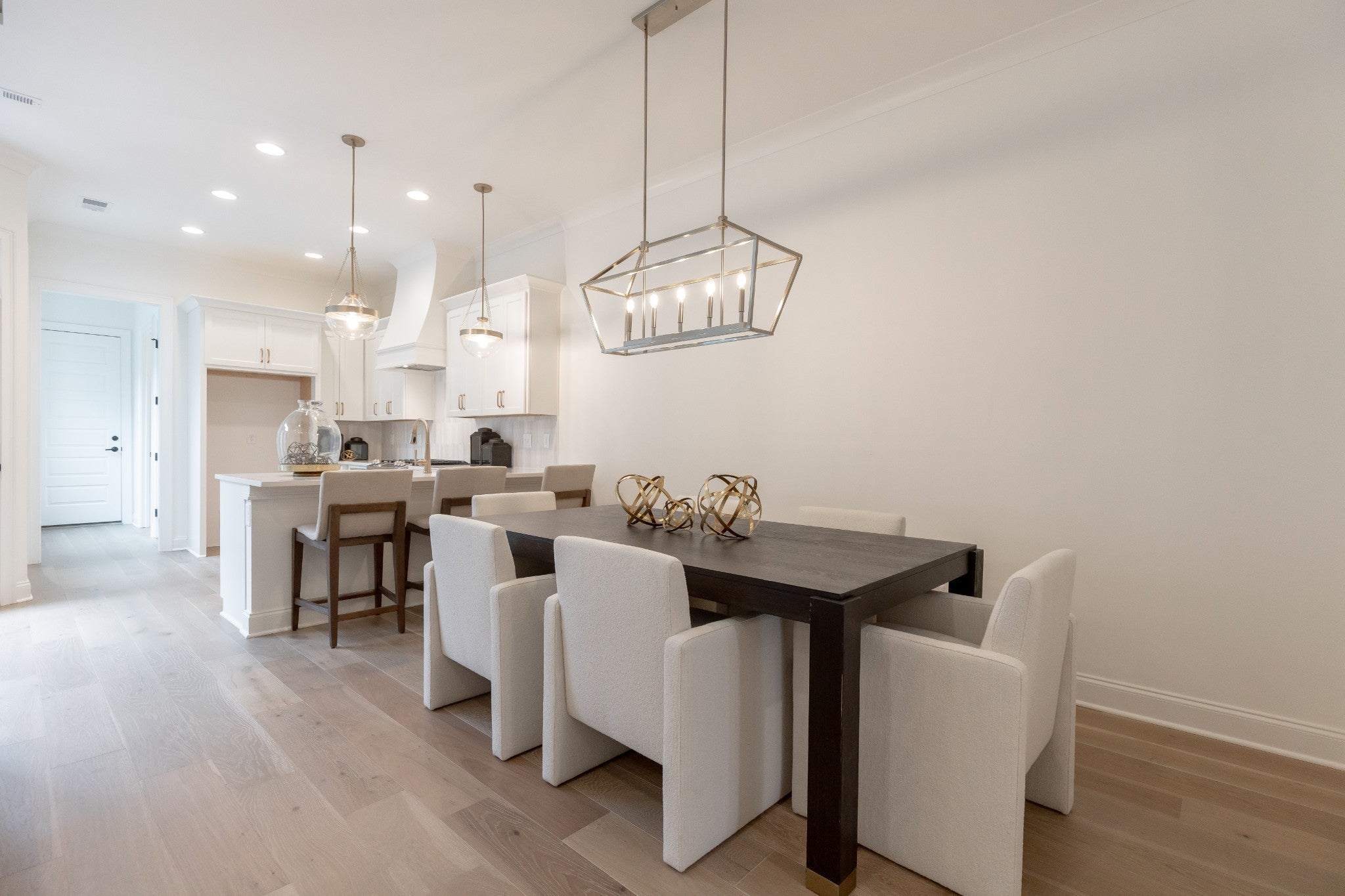 3216 Long Branch Circle