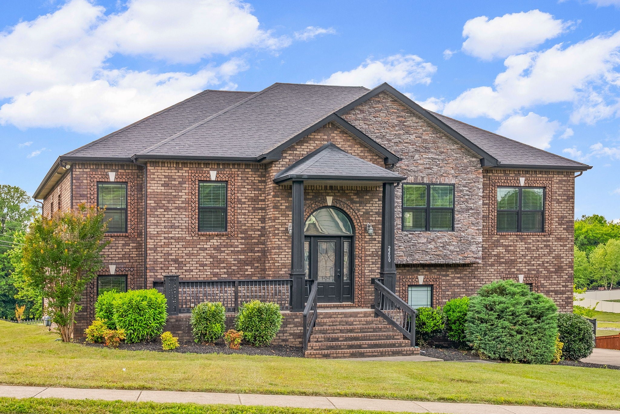 2200 Ellington Gait Dr
