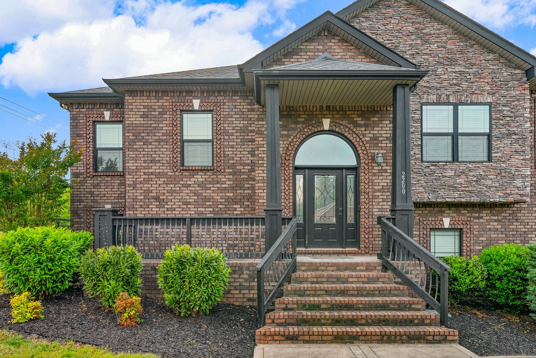 2200 Ellington Gait Dr