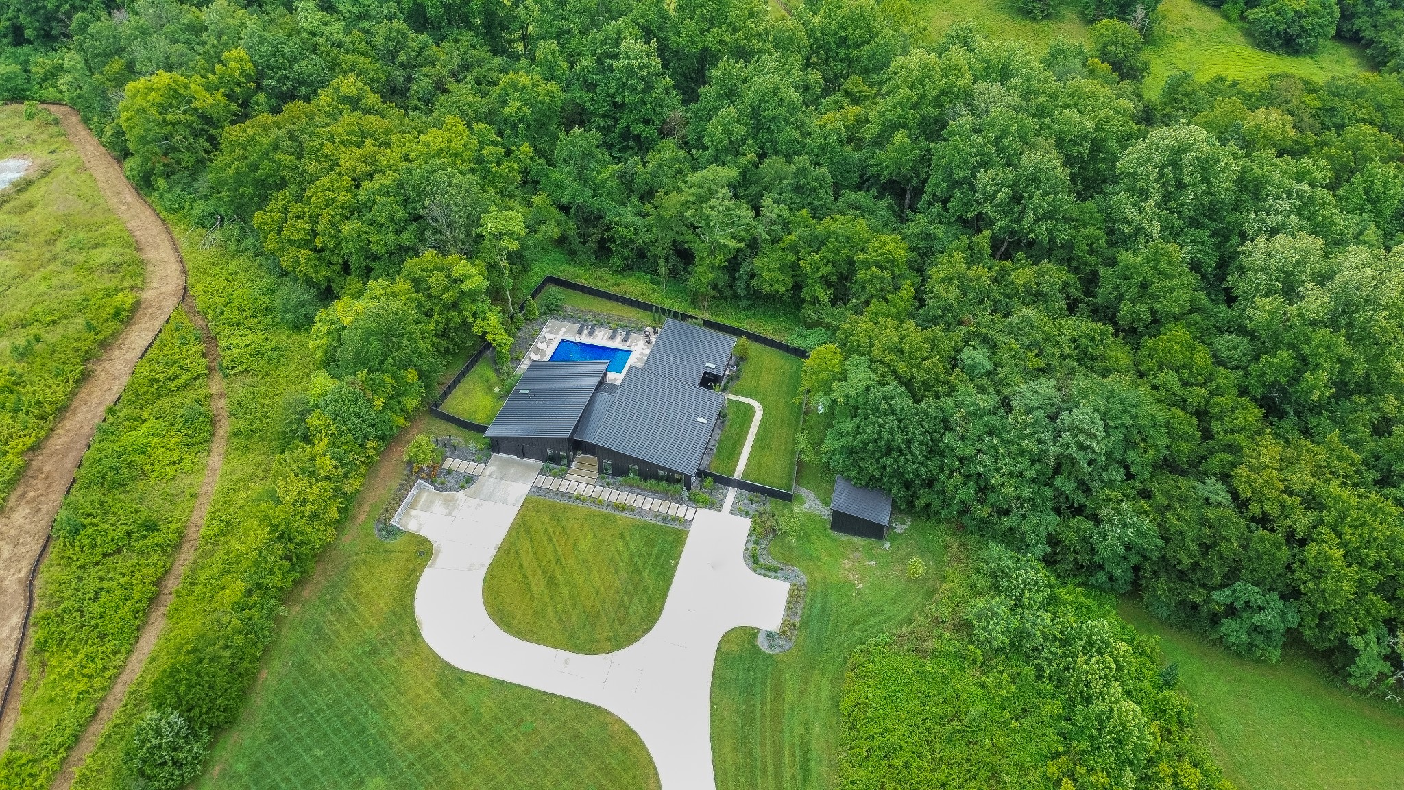 4160 Clovercroft Rd