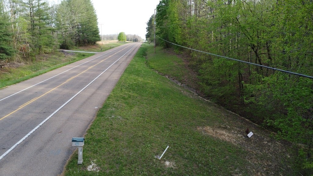 4769 Hwy 641 N