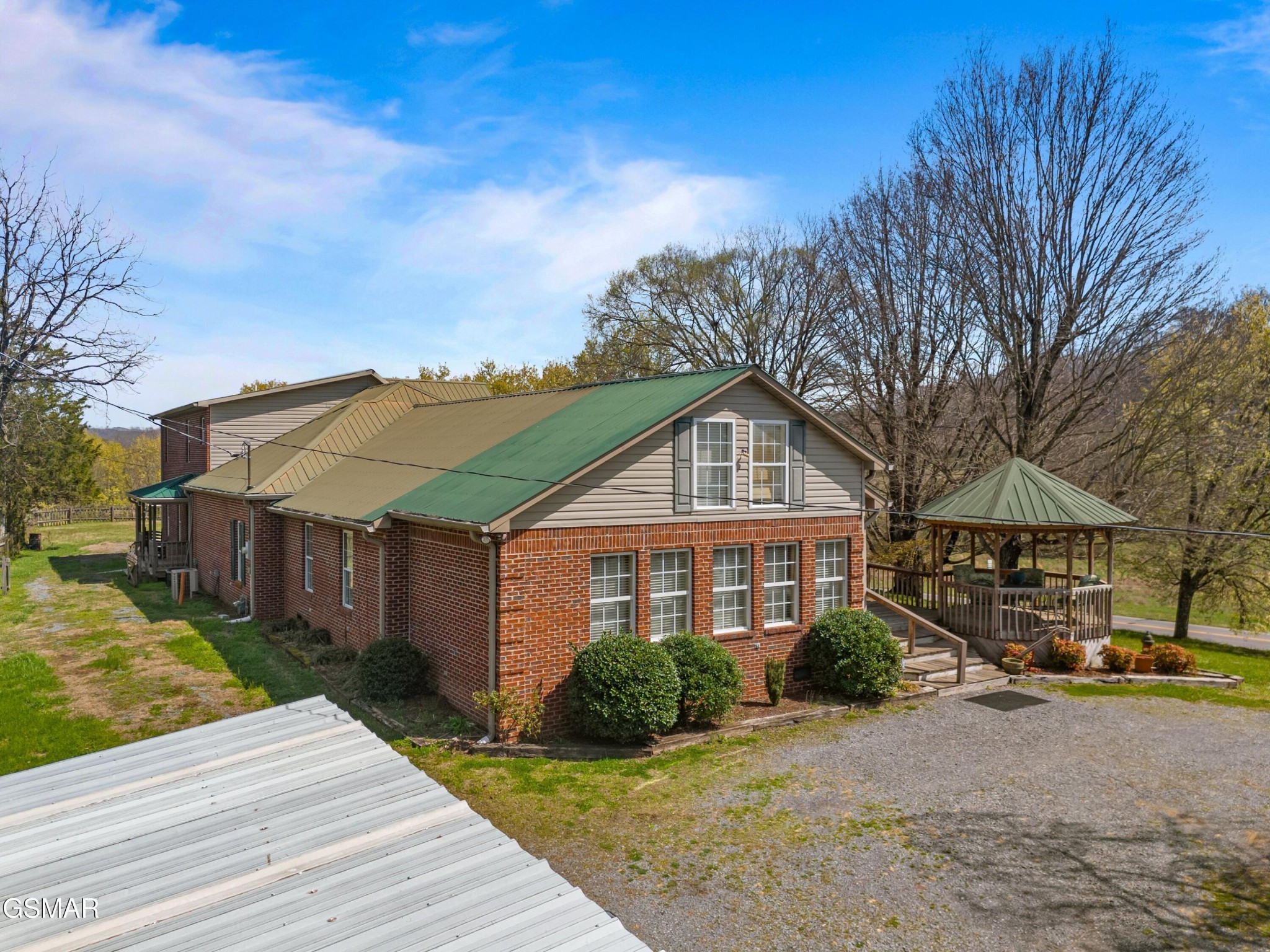 1645 E Main Street
