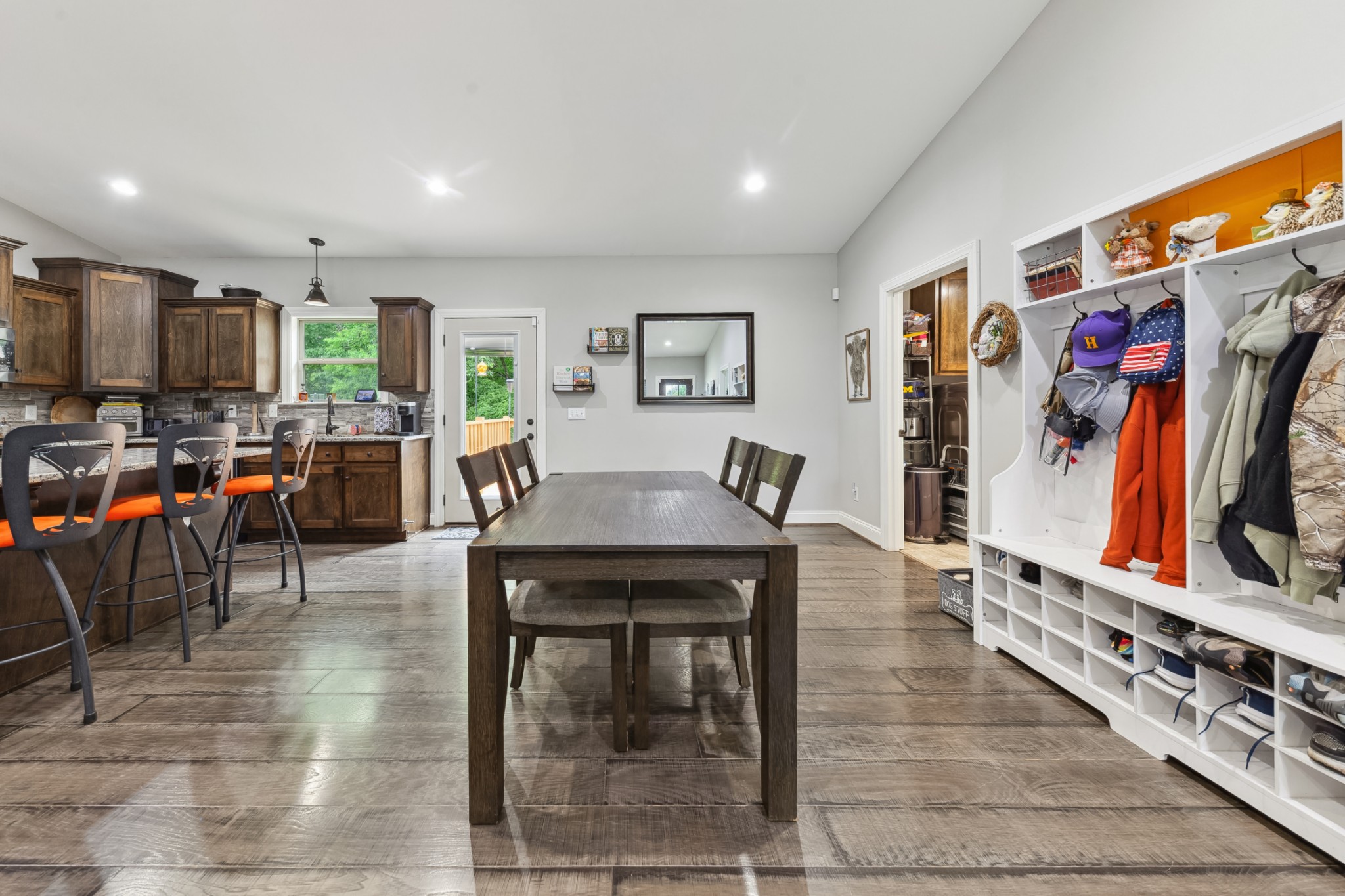 105 Mockingbird Ln