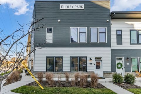 Photo of 220 Hart St, Nashville, TN 37210 (MLS # 3129571)