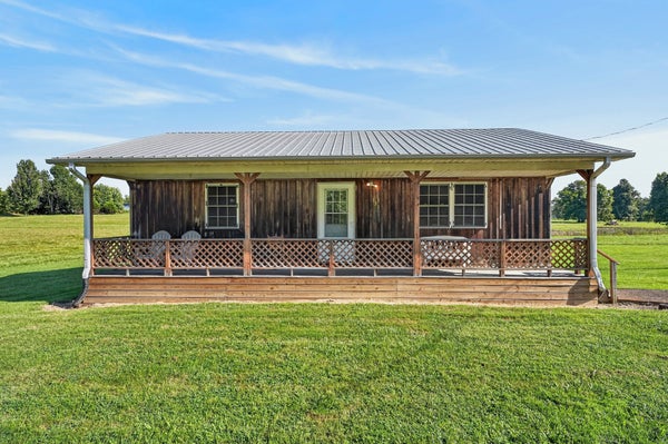 131 FISK RD, LIVINGSTON, TN 38570 - Image b5edd8afcc5d46d8900a18d279ffc7cd/3913829425