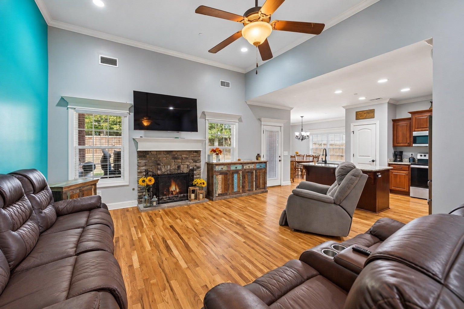 1131 Rivercrest Dr