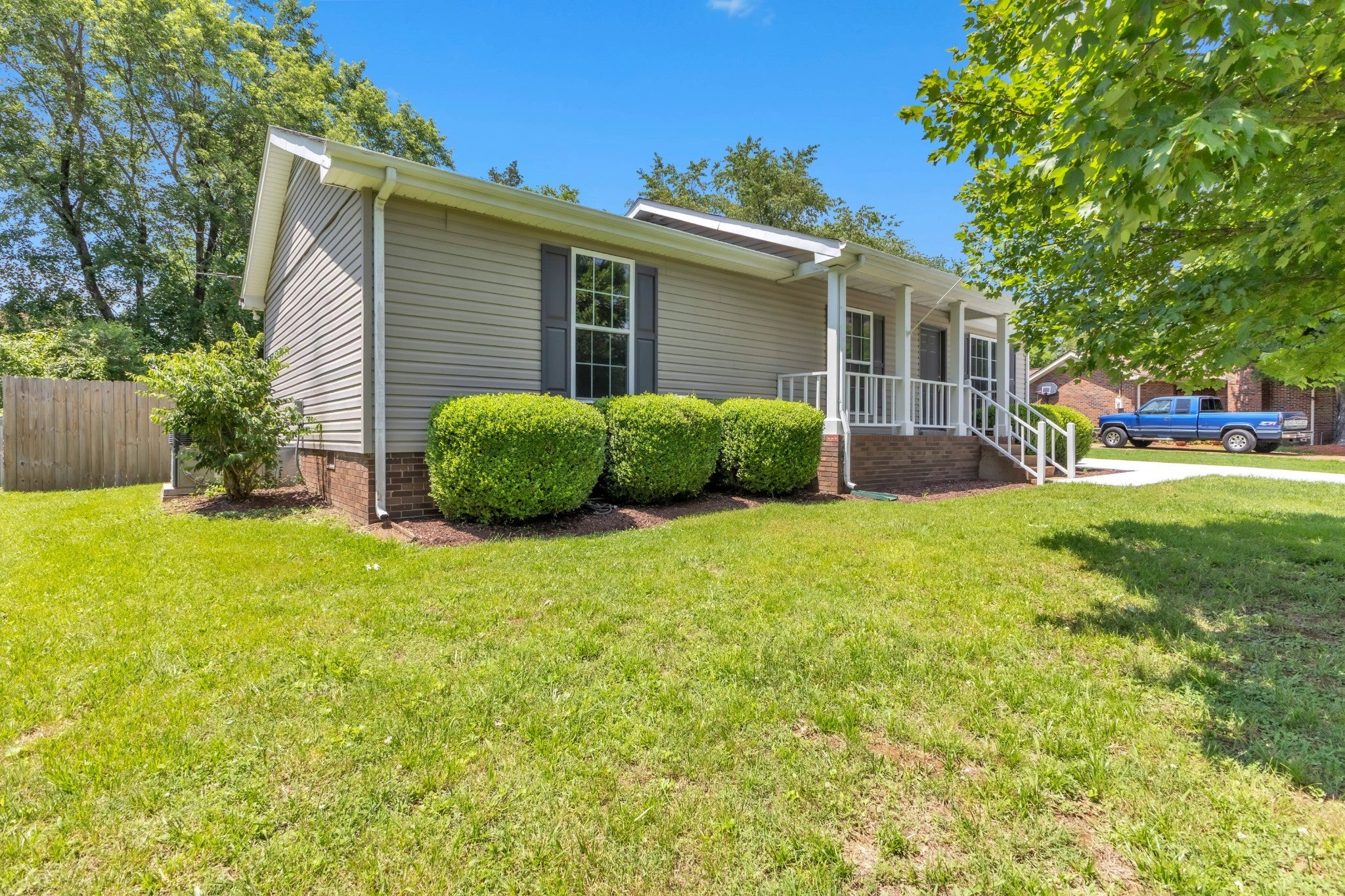 340 Blade St