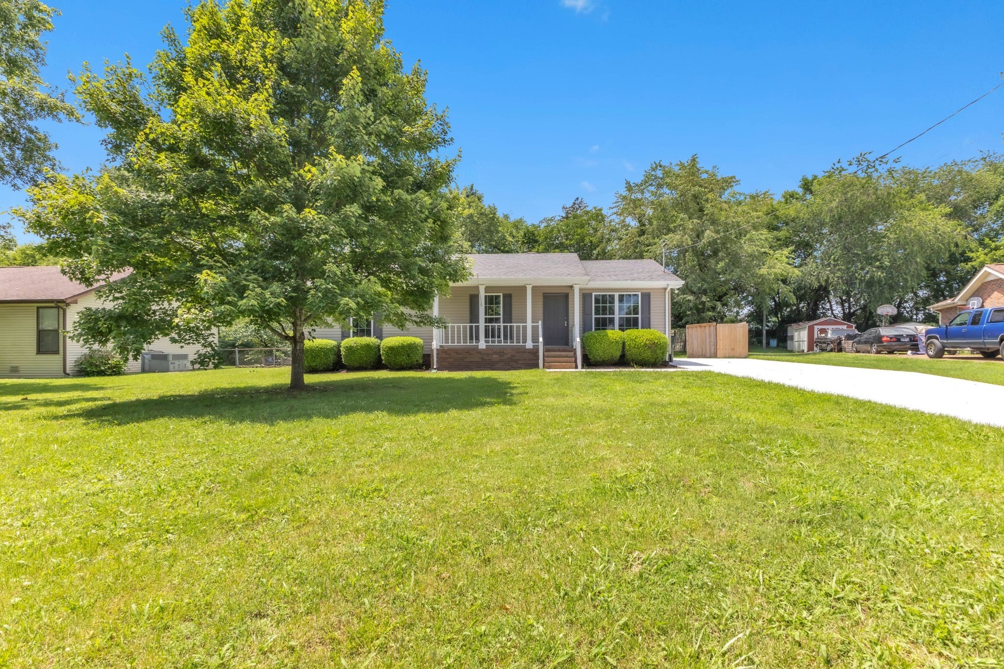 340 Blade St