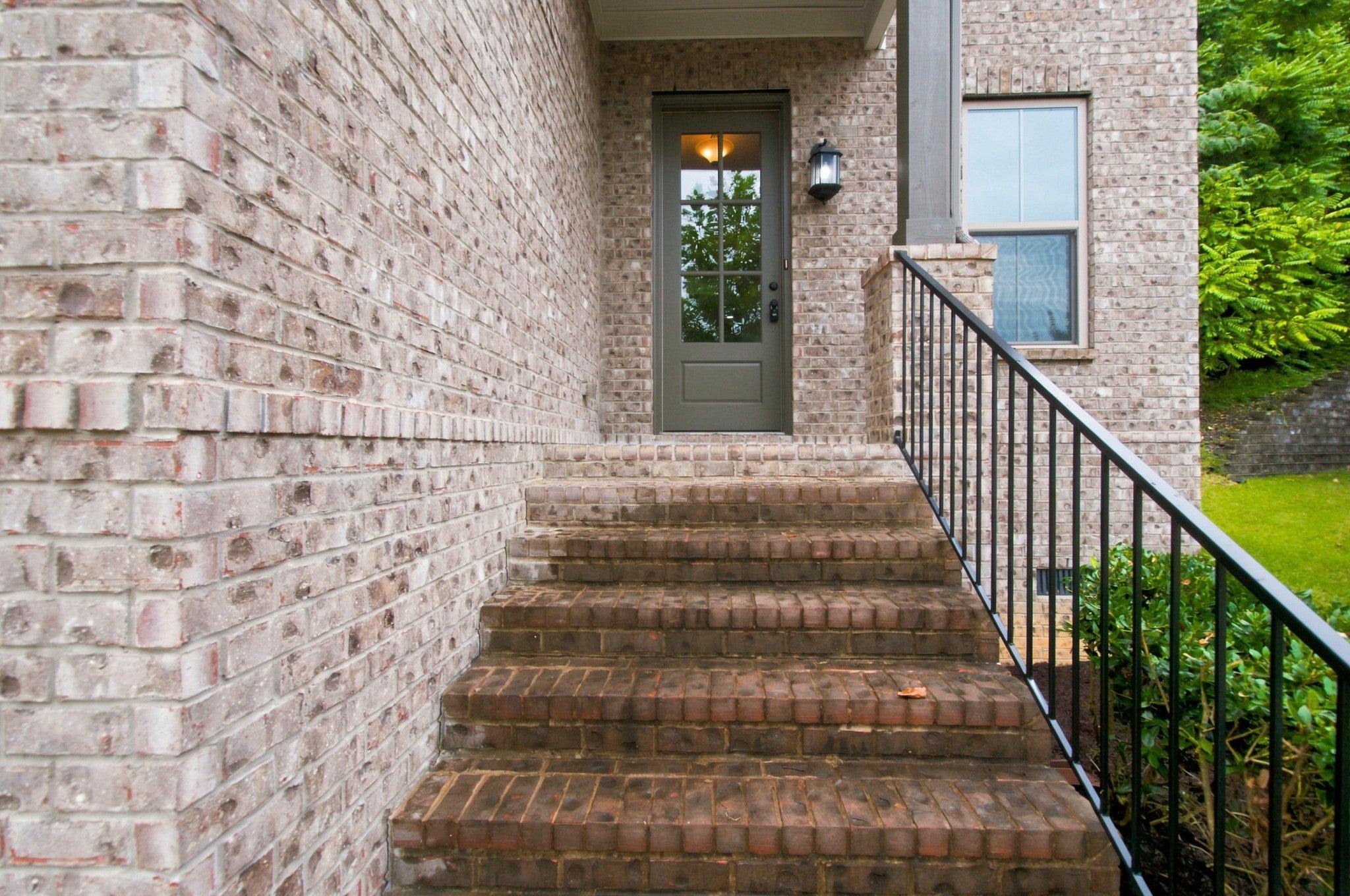 1457 Scarcroft Ln