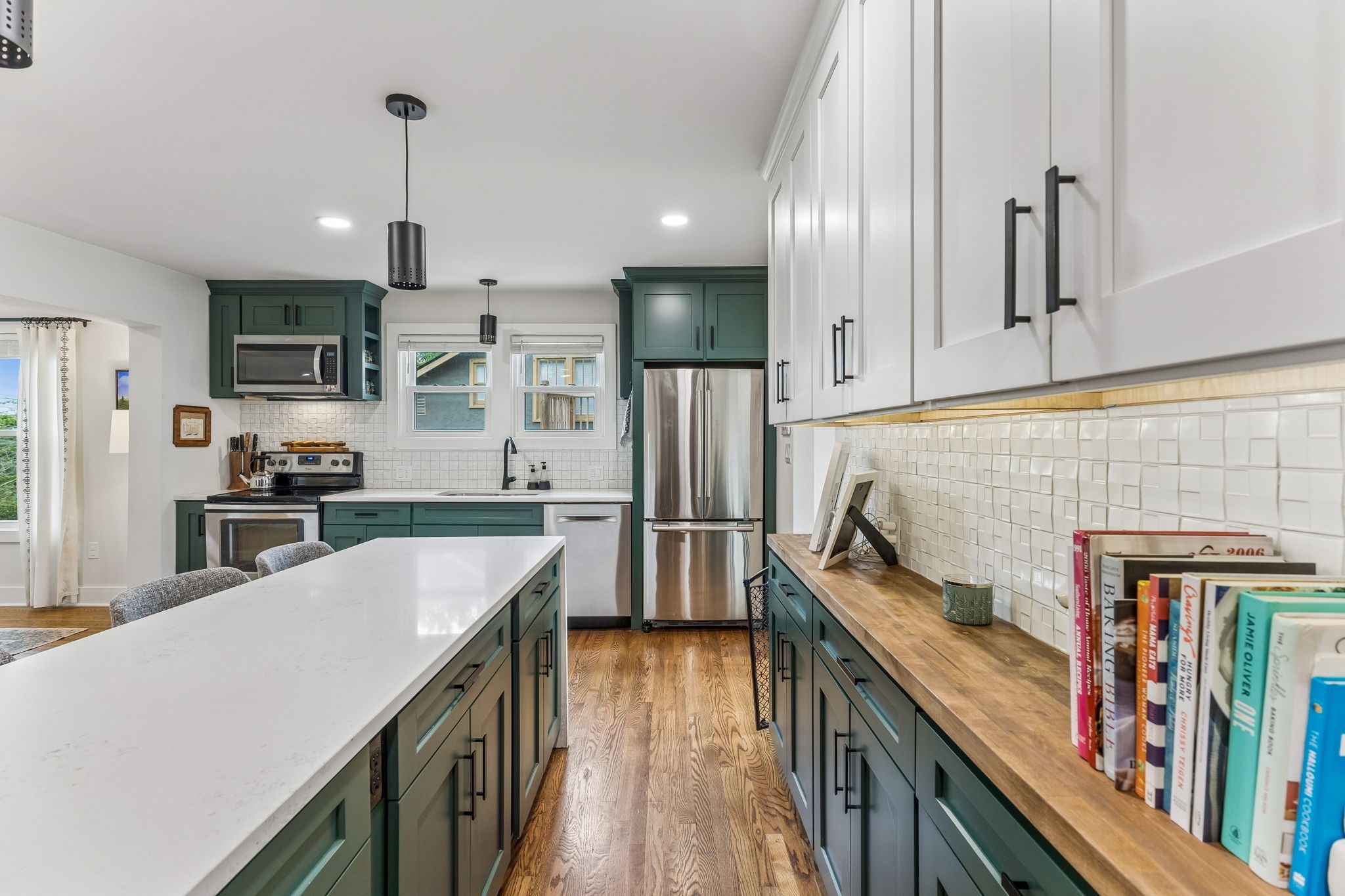 2518 Sharondale Dr