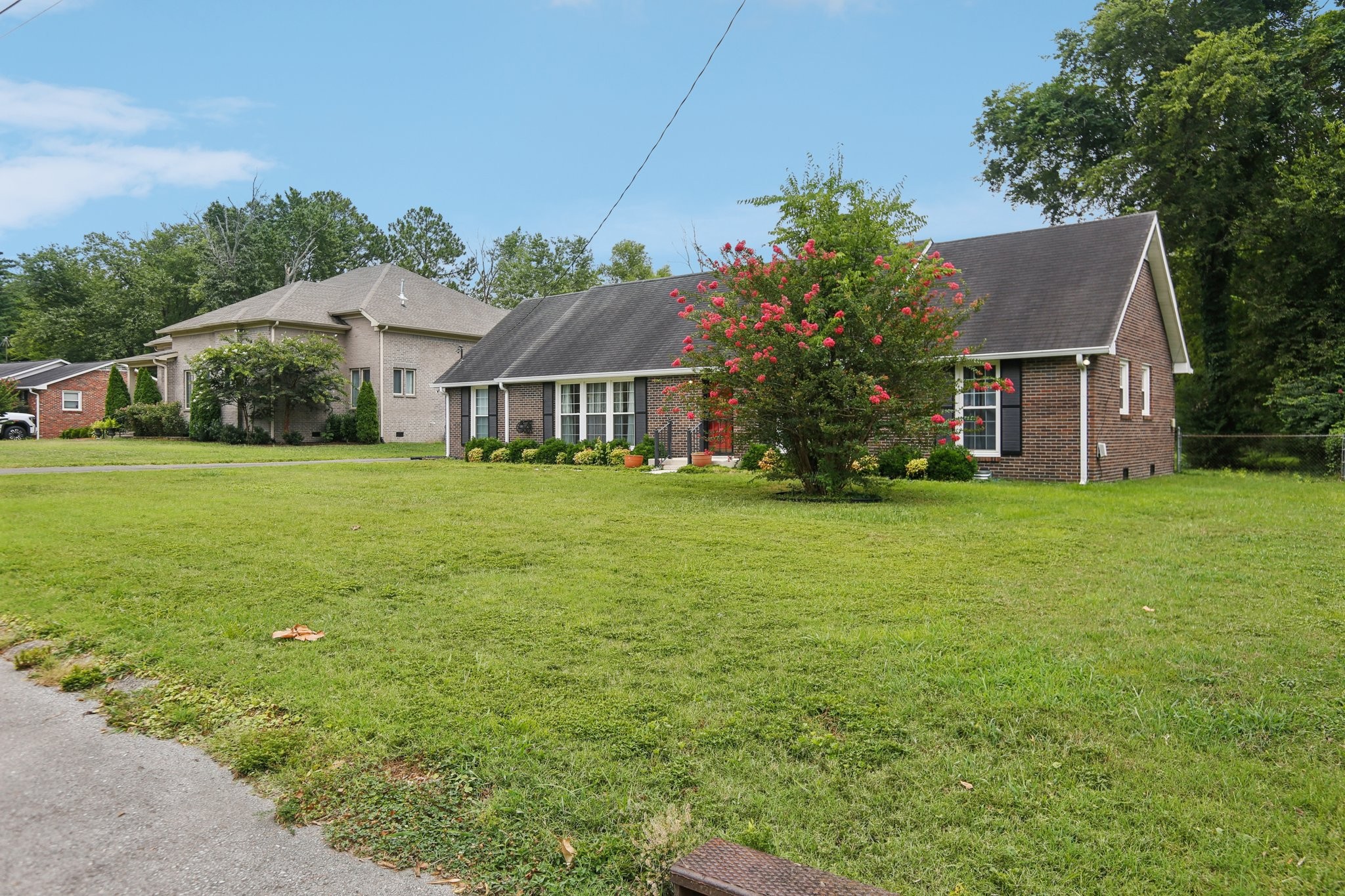 8024 Regency Dr