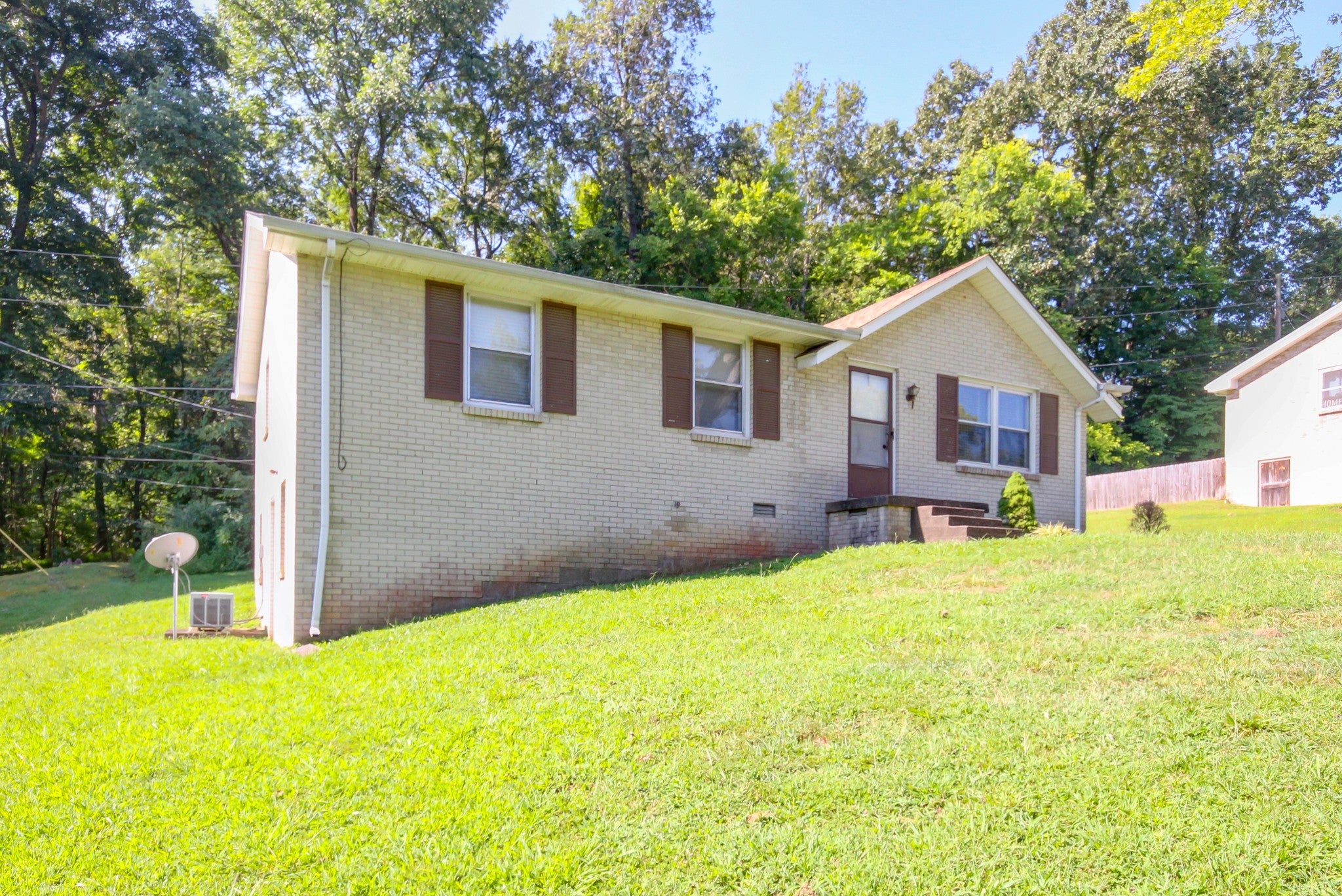 354 Crest Dr
