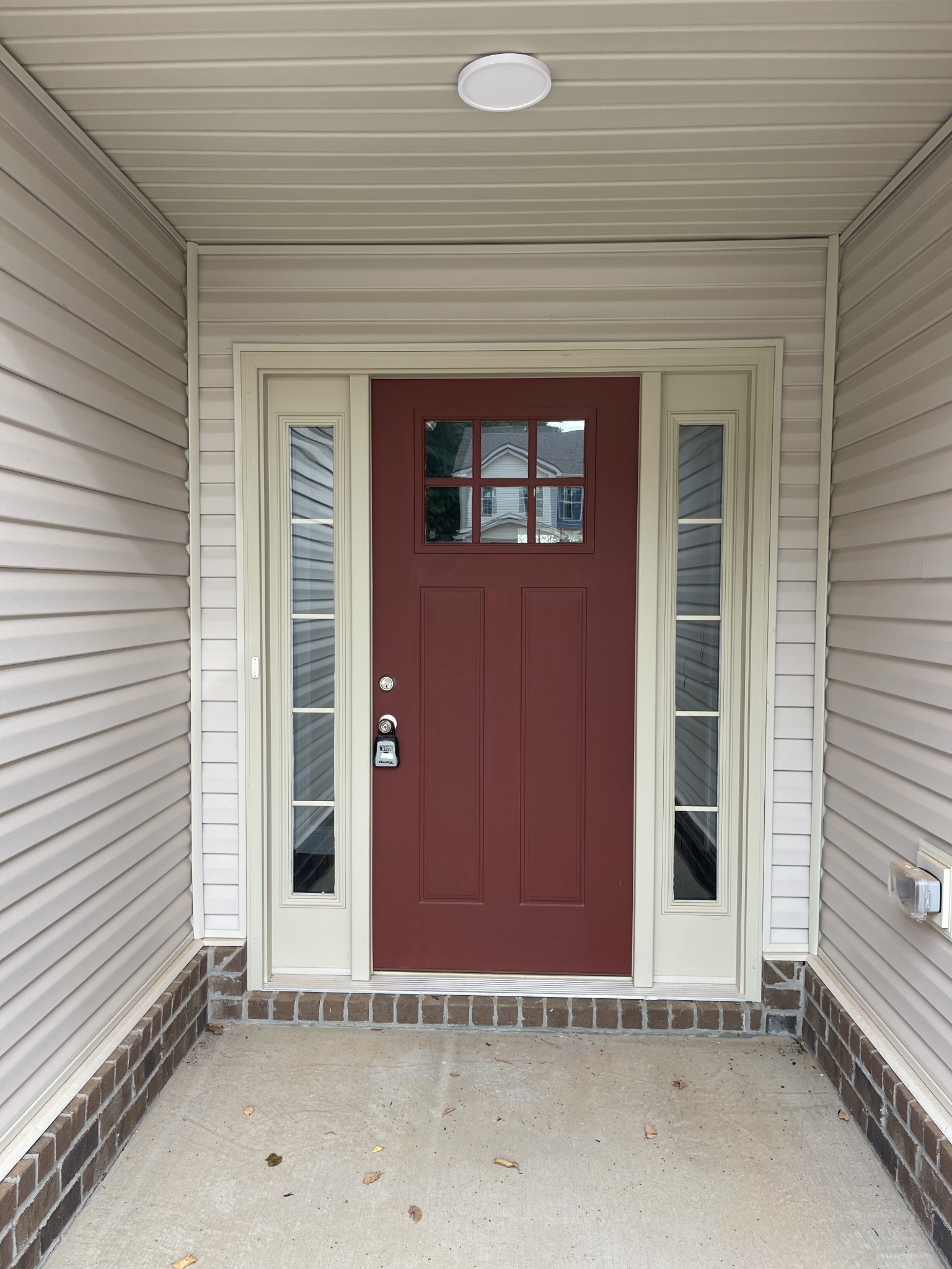 Clarksville, Tennessee 37040, United States, 3 Bedrooms Bedrooms, ,2 BathroomsBathrooms,Residential,Active,235272