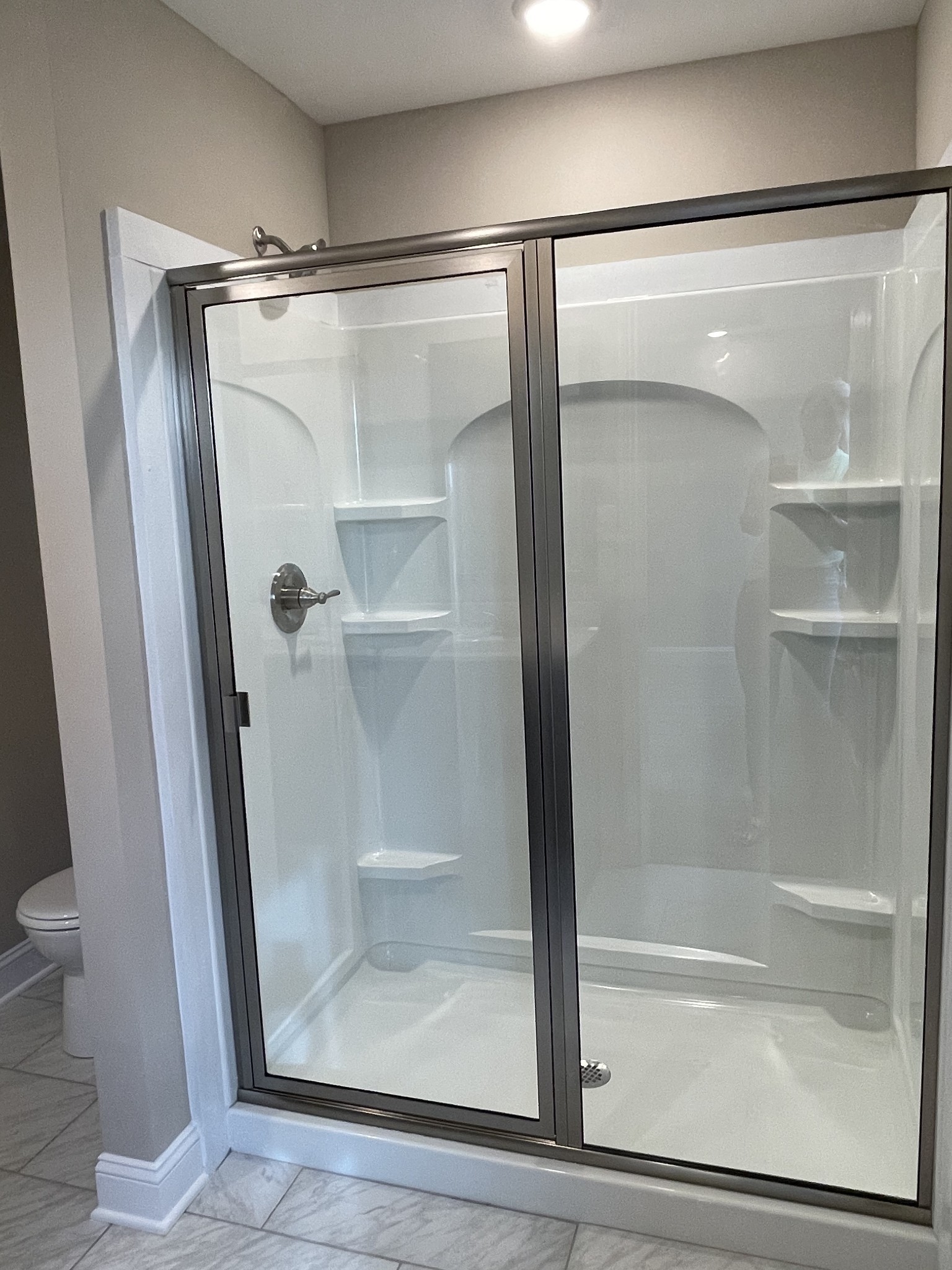 Clarksville, Tennessee 37040, United States, 3 Bedrooms Bedrooms, ,2 BathroomsBathrooms,Residential,Active,235272