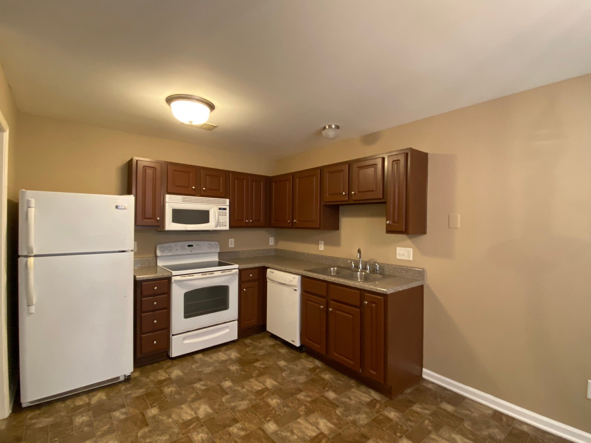 1143 Nashboro Blvd