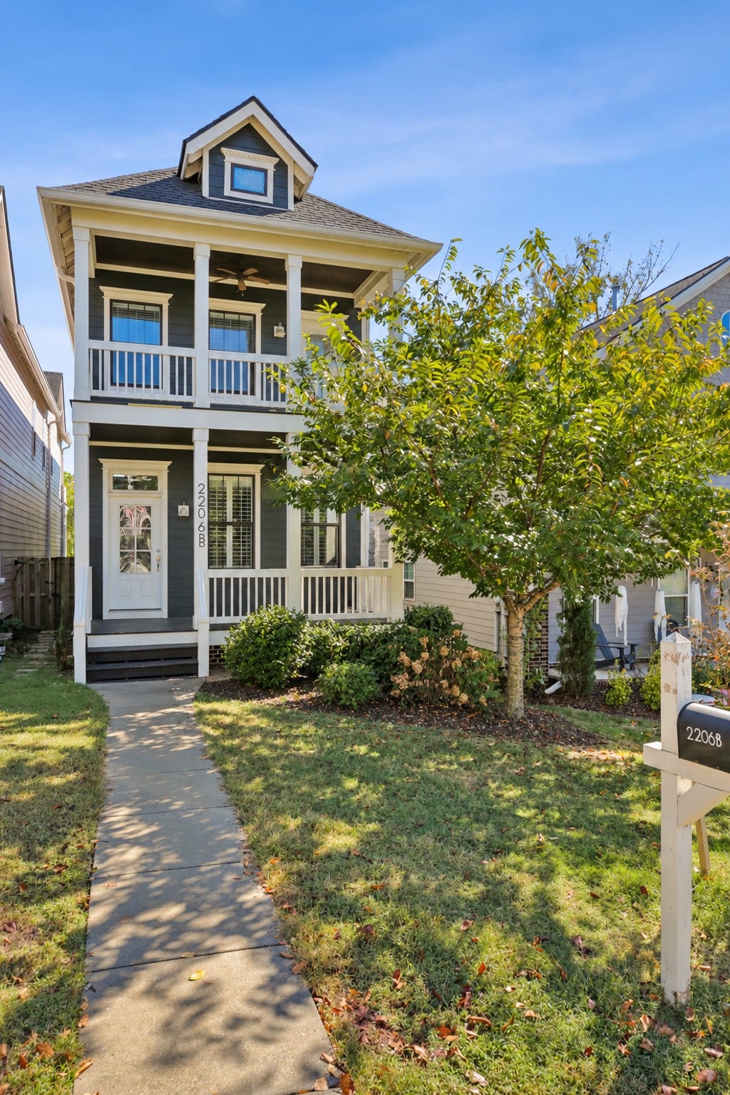 2206b 11th Ave S - home for rent